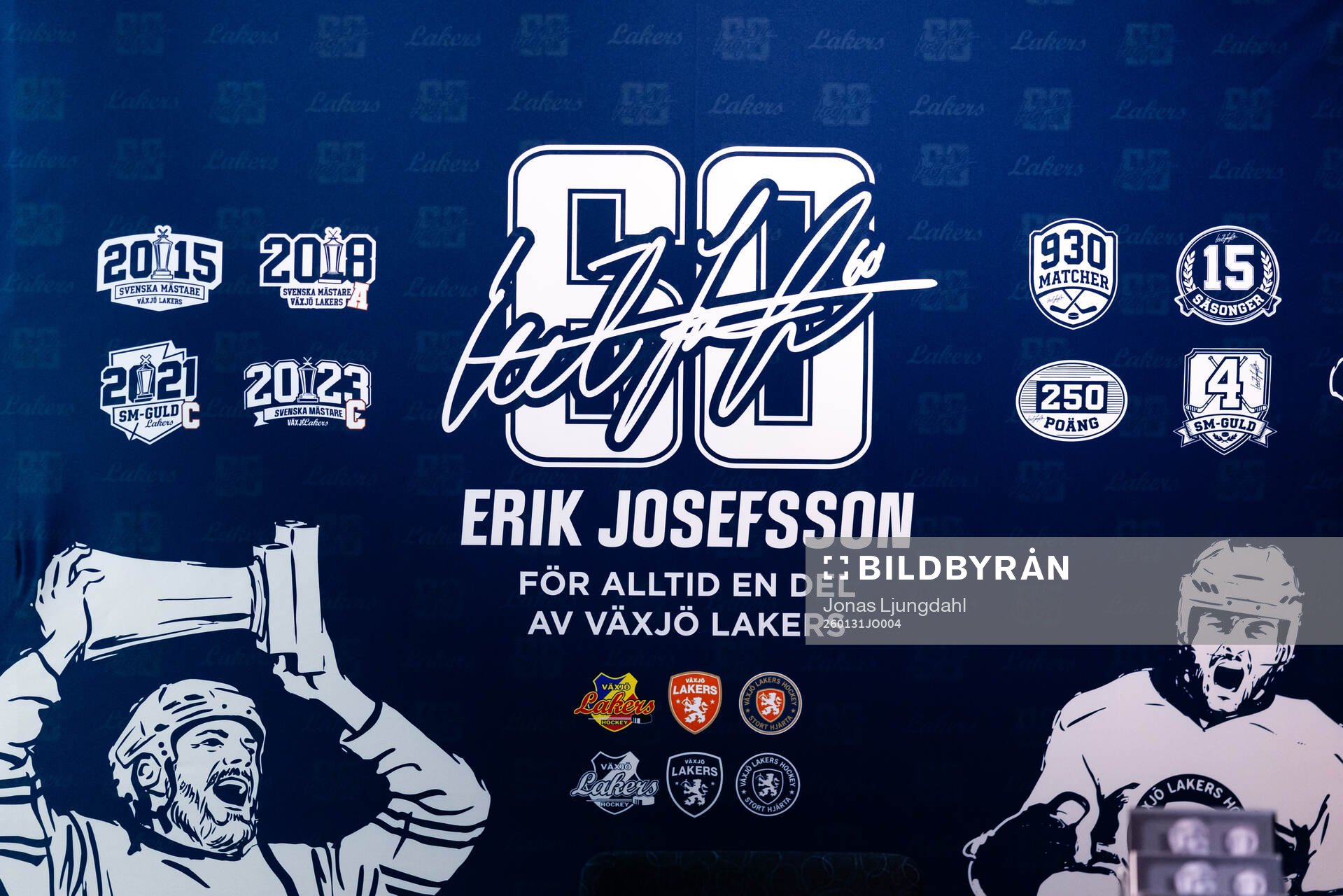 Vepa med Växjös förra spelare Erik Josefsson