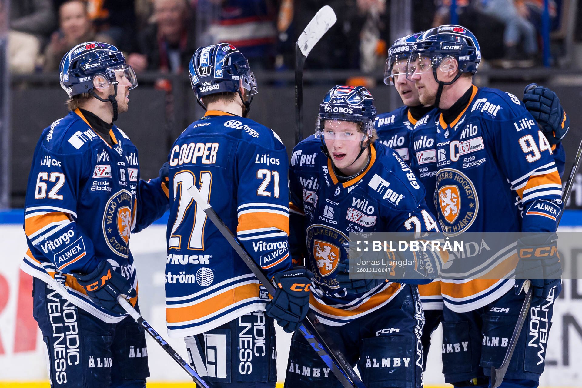 Växjös Karl Henriksson jublar med Manuel Ågren, Brian