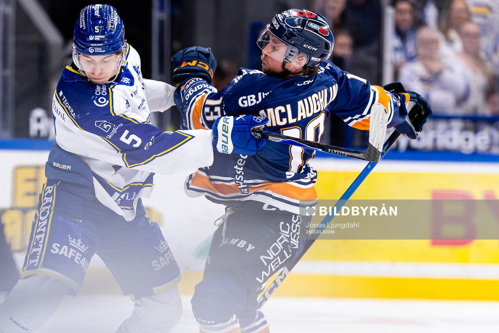 Leksands Andro Kaderli och Växjös Dylan Mclaughlin
