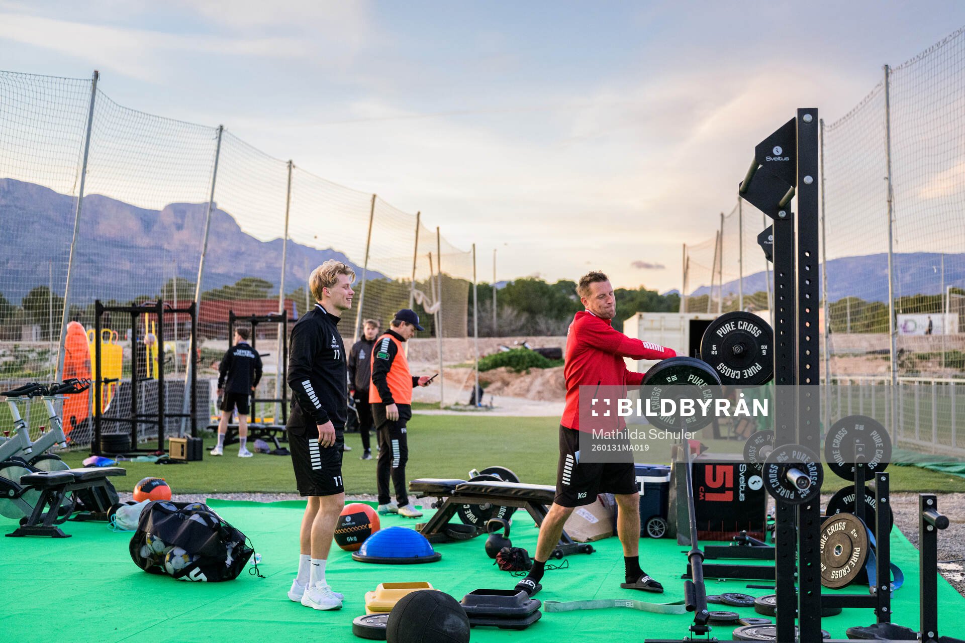 Rasmus Niklasson Petrovic och assisterande tränare Kenneth