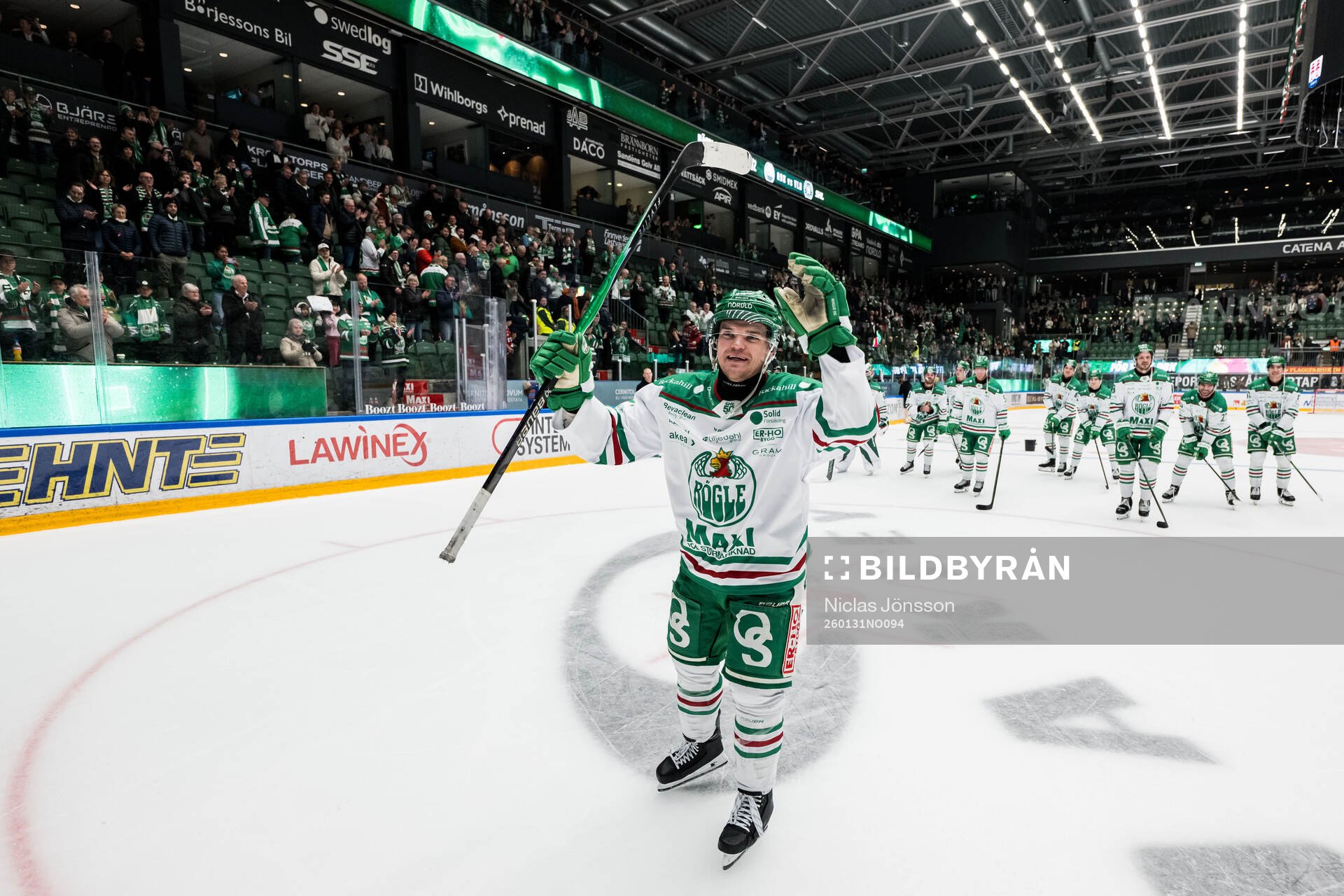 Rögles Karson Kuhlman jublar