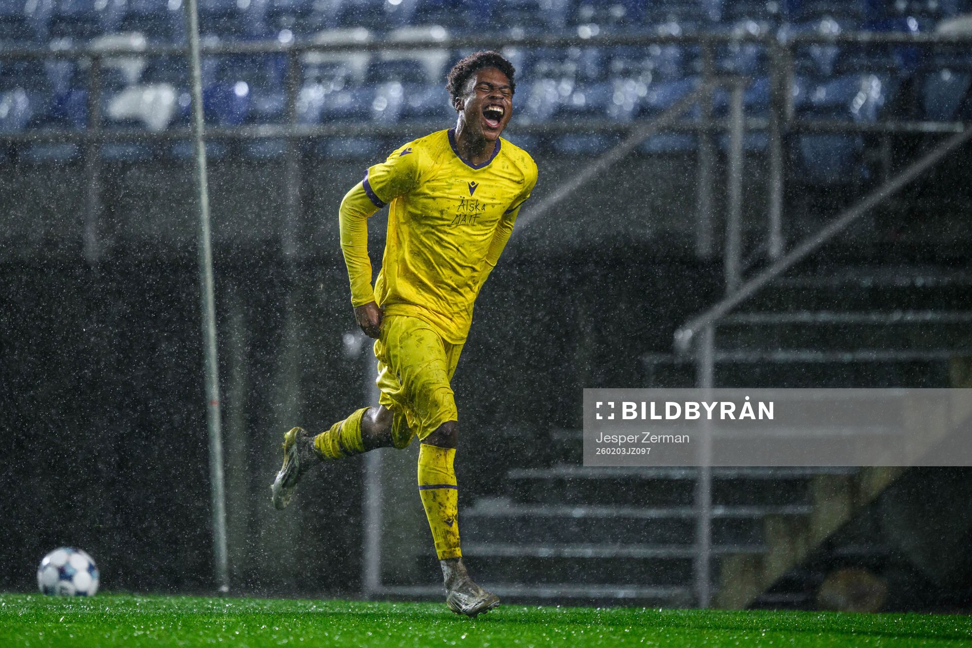 Zebedee Kennedy of Mjällby celebrates