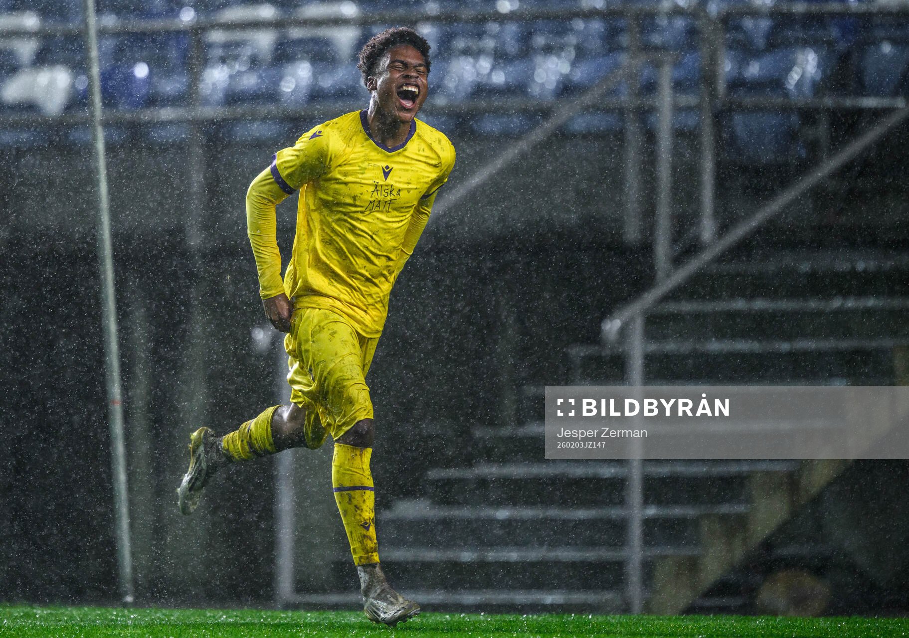 Zebedee Kennedy of Mjällby celebrates