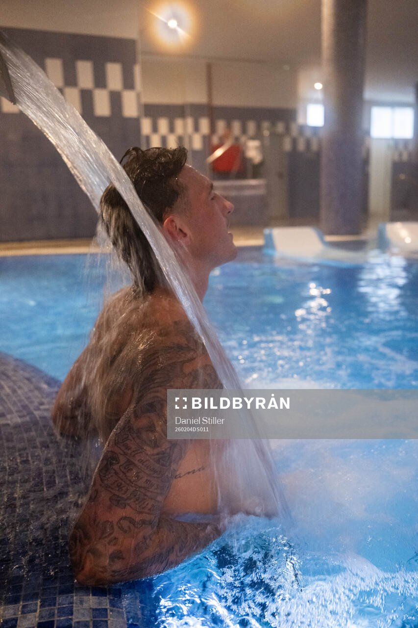 Häckens målvakt Andreas Linde är på spa