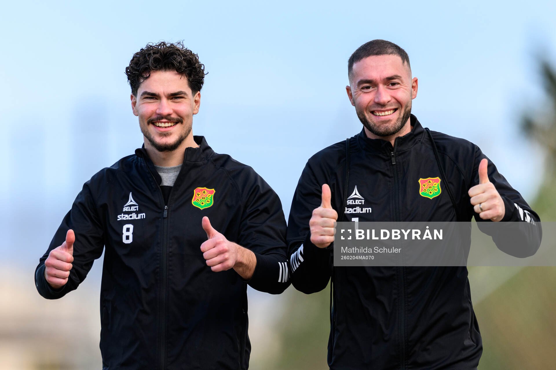 William Milovanovic och målvakt Mergim Krasniqi