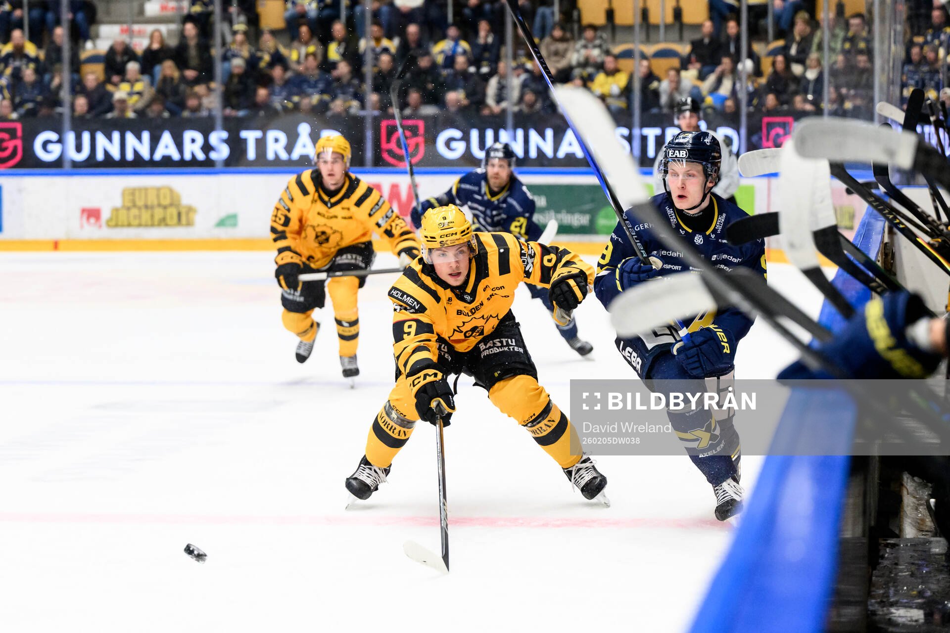 Skellefteås Victor Stjernborg och HV71s Hugo Pettersson