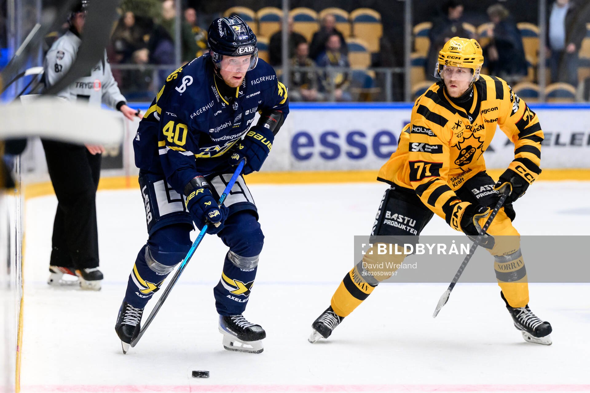 HV71s Oskar Stål-Lyrenäs och Skellefteås Jonathan