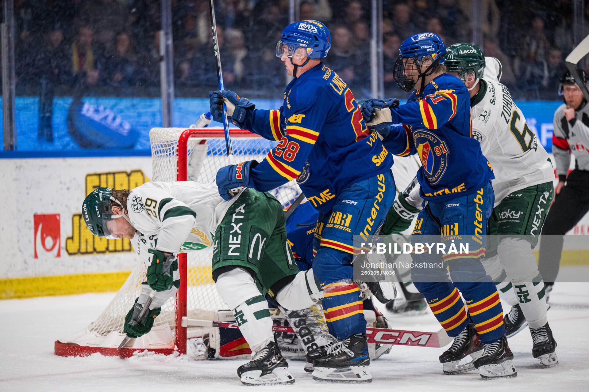 Djurgårdens Gustav Lindström och Färjestads Oskar Steen