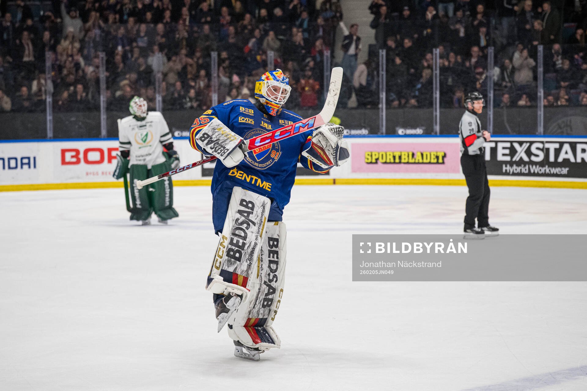 Djurgårdens målvakt Magnus Hellberg jublar