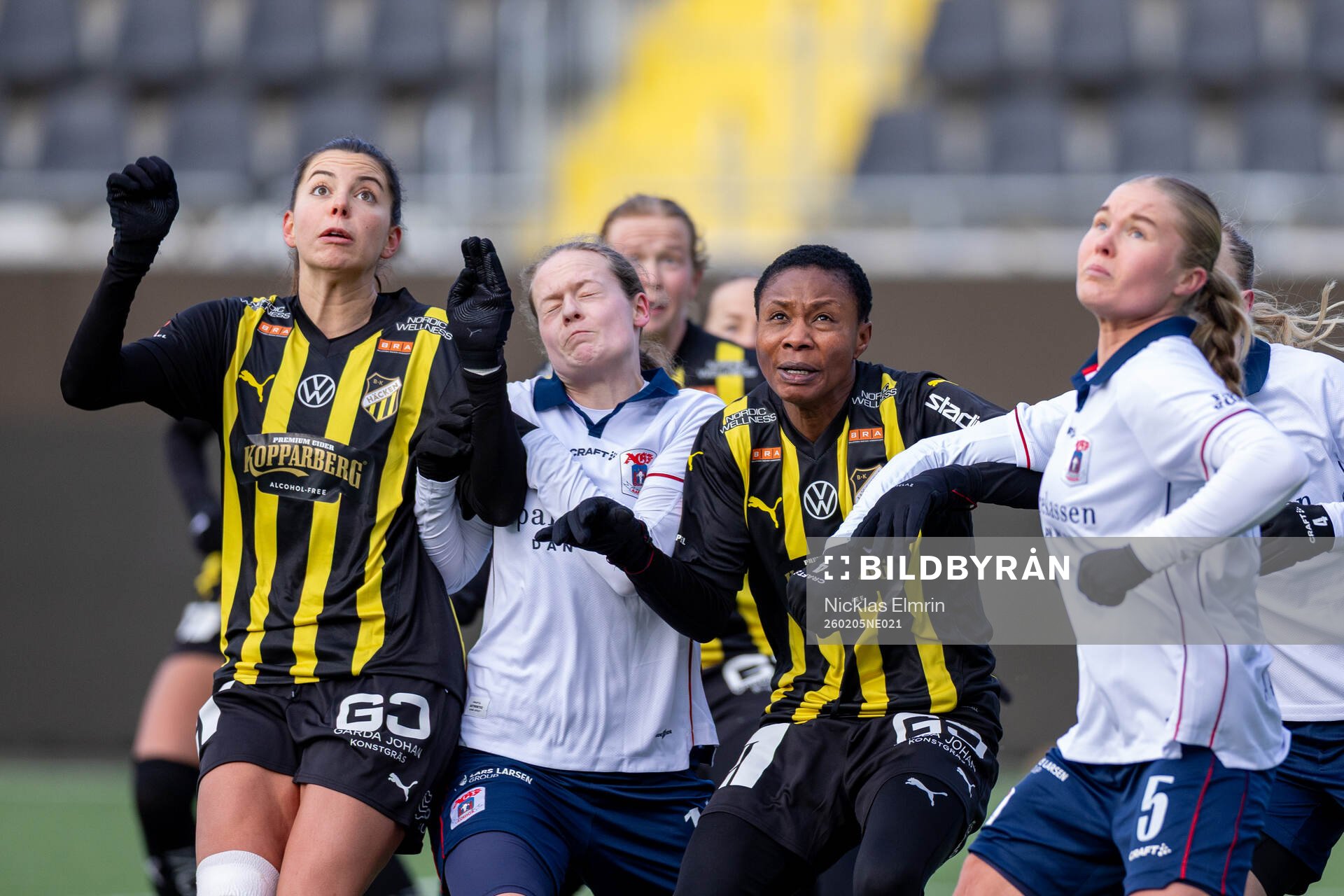 Häckens Helena Sampaio och Halimatu Ayinde
