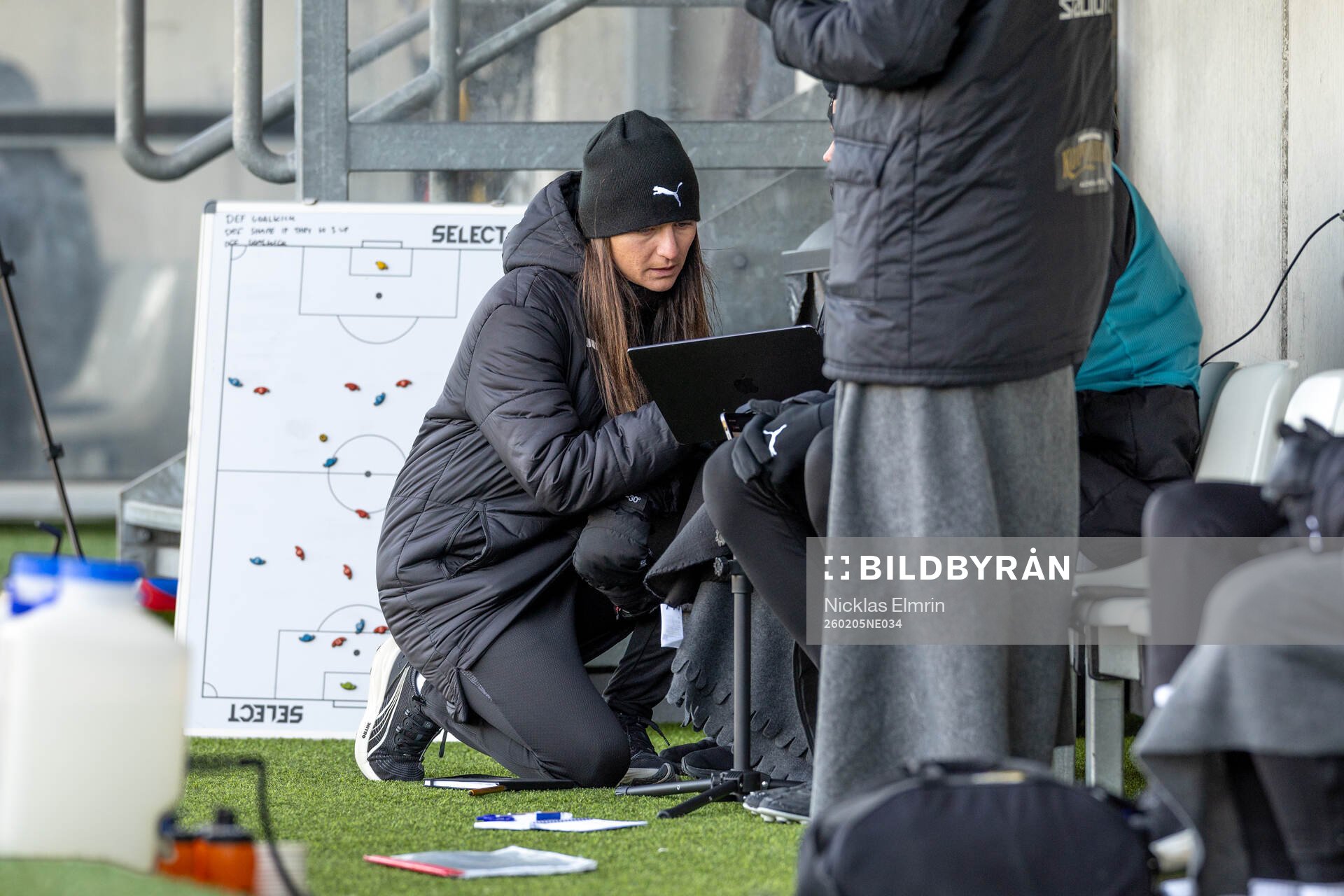 Häckens tränare Elena Sadiku