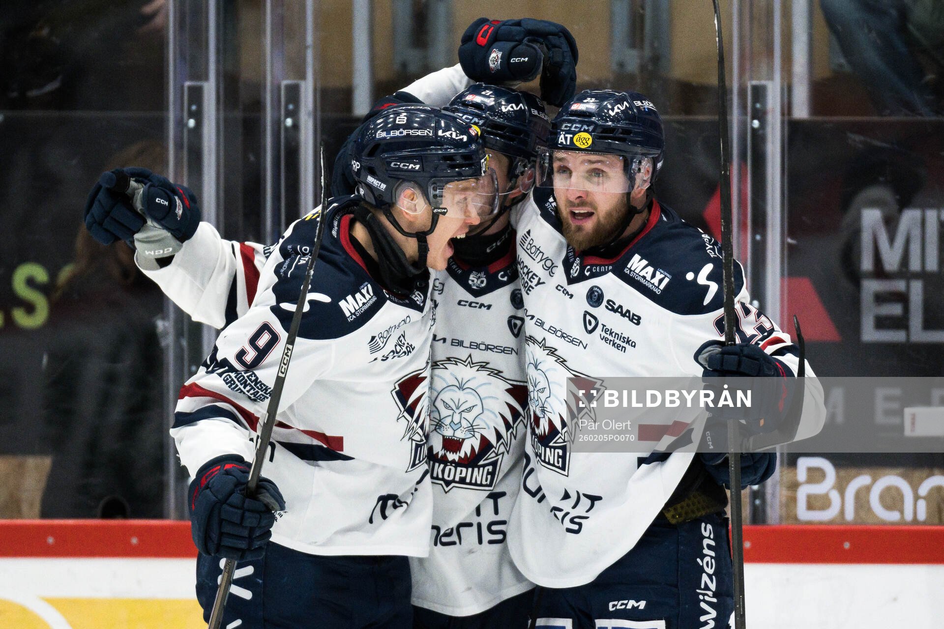 Linköpings Erik Norén och Robin Kovacs jublar
