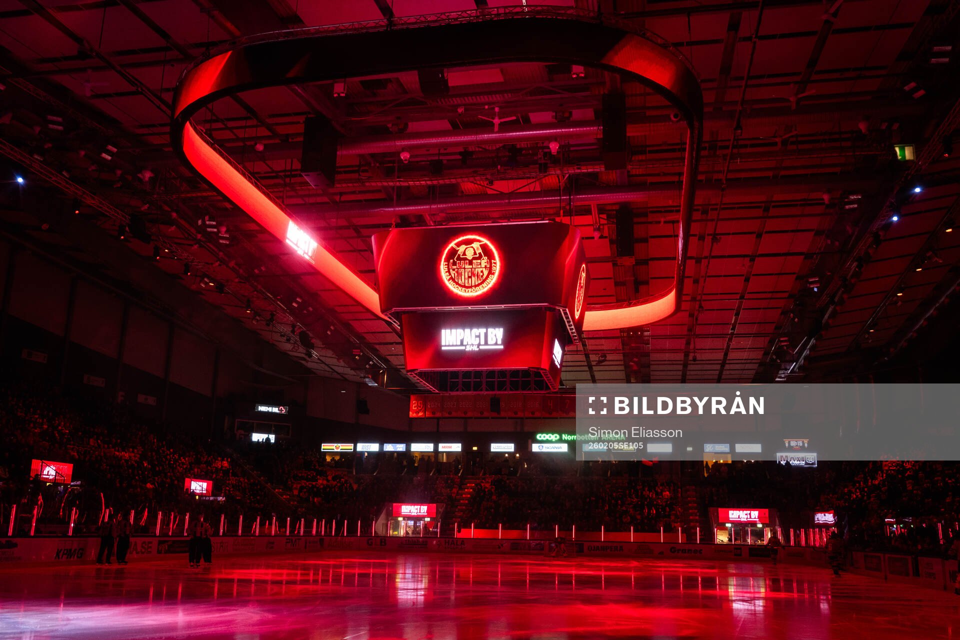 Coop Norrbotten arena och mediekub med texten Impact by SHL
