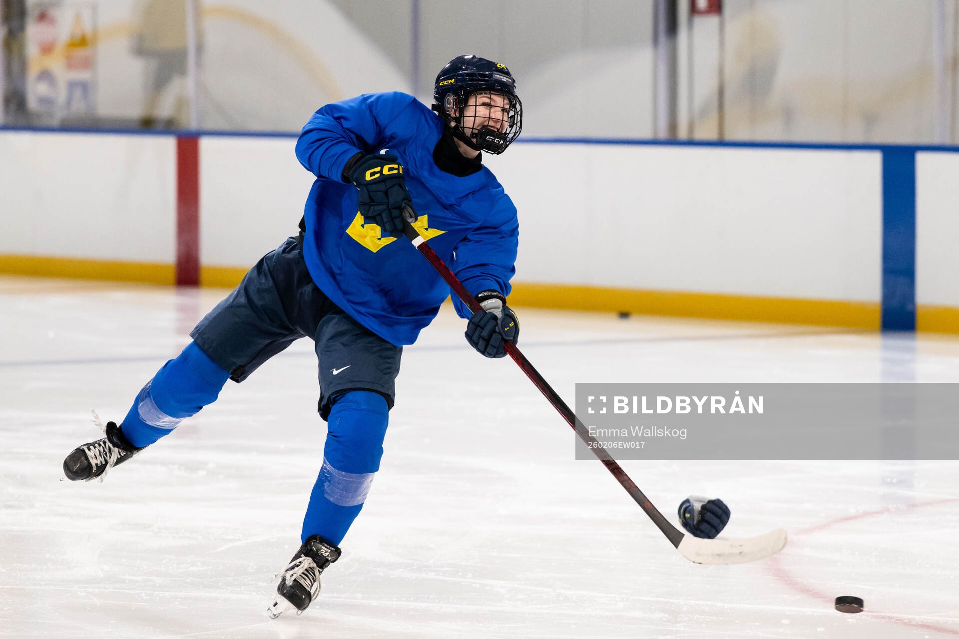 Ebba Hedqvist of Sweden at a ice hockey practice session