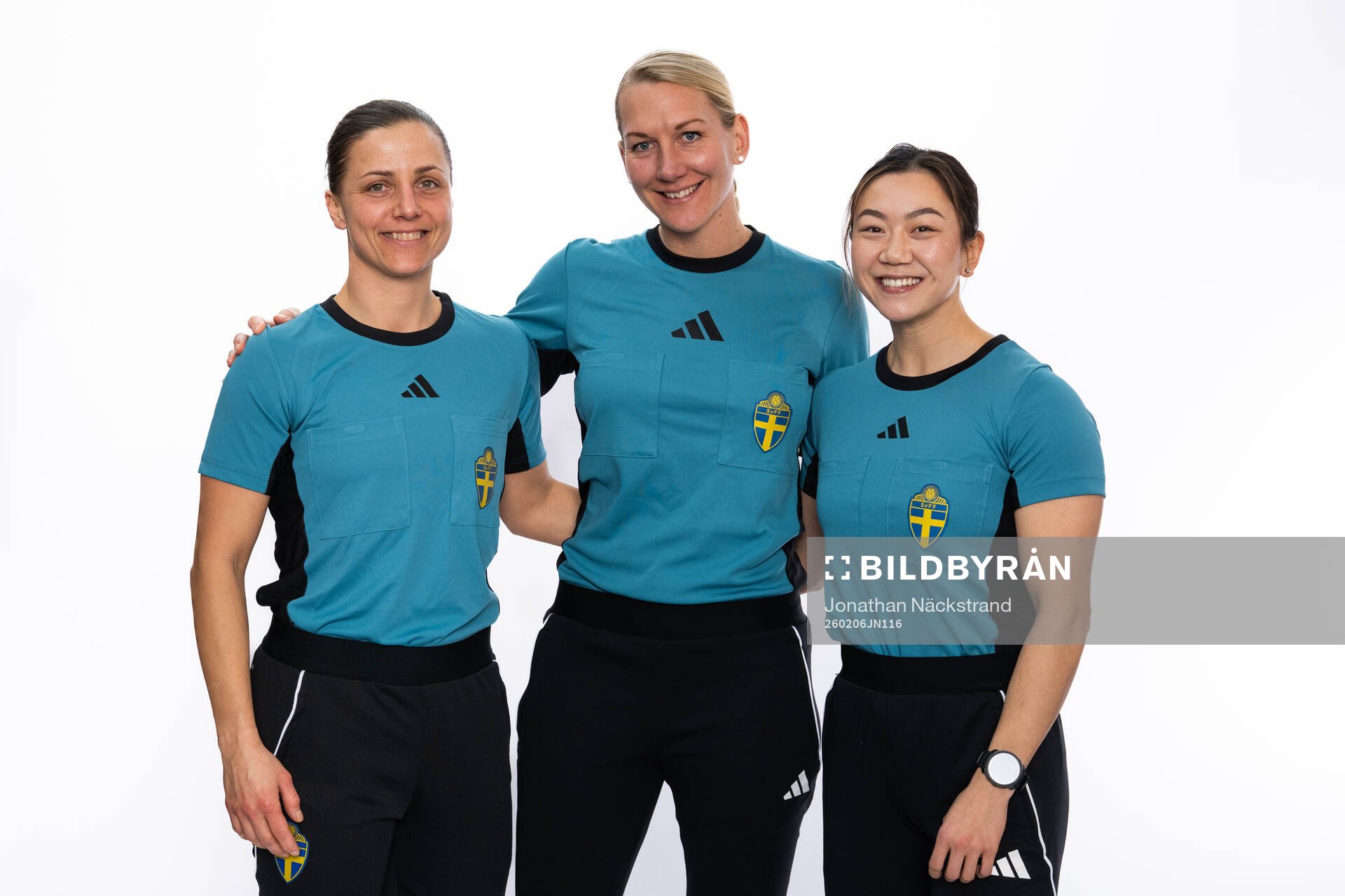Domare Almira Spahic, Tess Olofsson och Tilde Hedberg