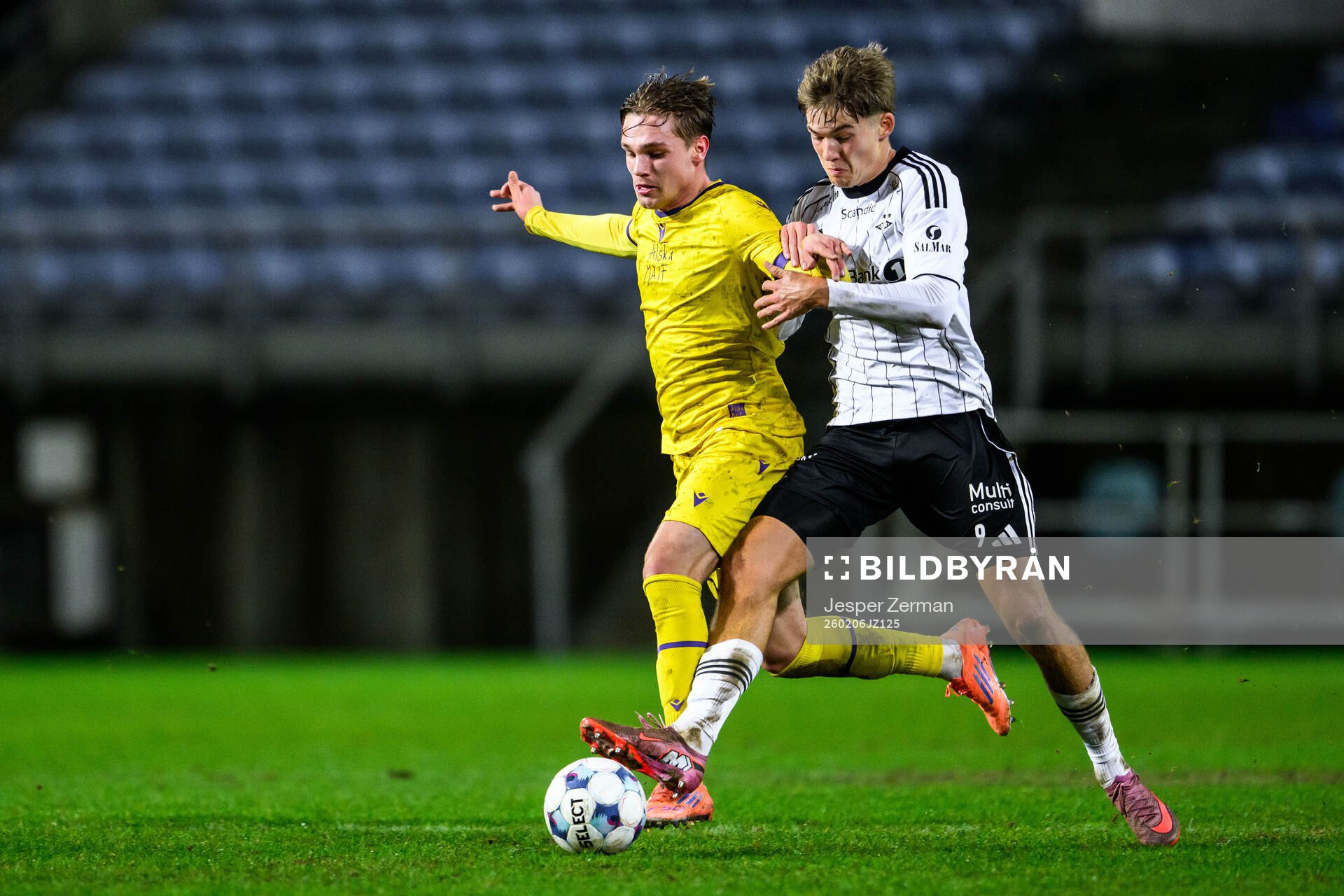 Jeppe Kjaer of Mjällby and Ole Sæter of Rosenborg