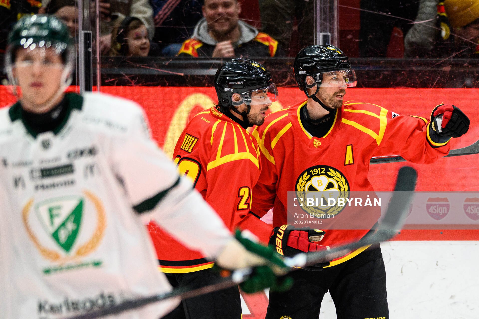Brynäs Anton Rödin jublar