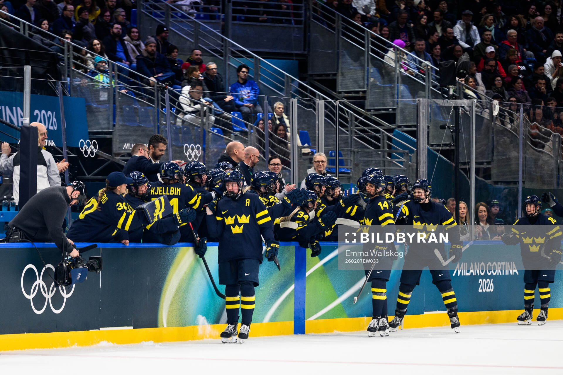 Sara Hjalmarsson of Sweden celebrate the 3-0 goal in the