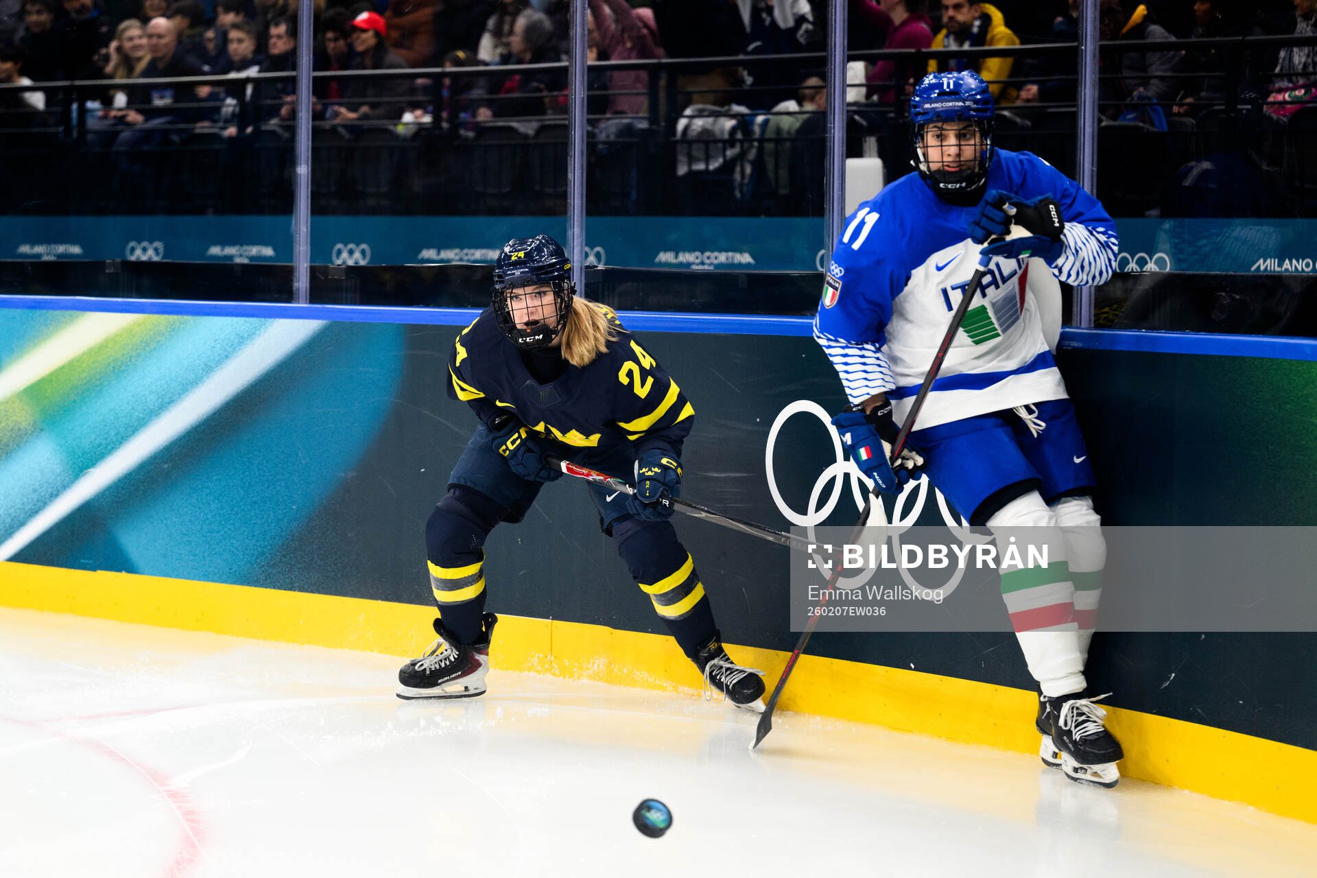 Ebba Hedqvist of Sweden and Justine Reyes of Italy in the