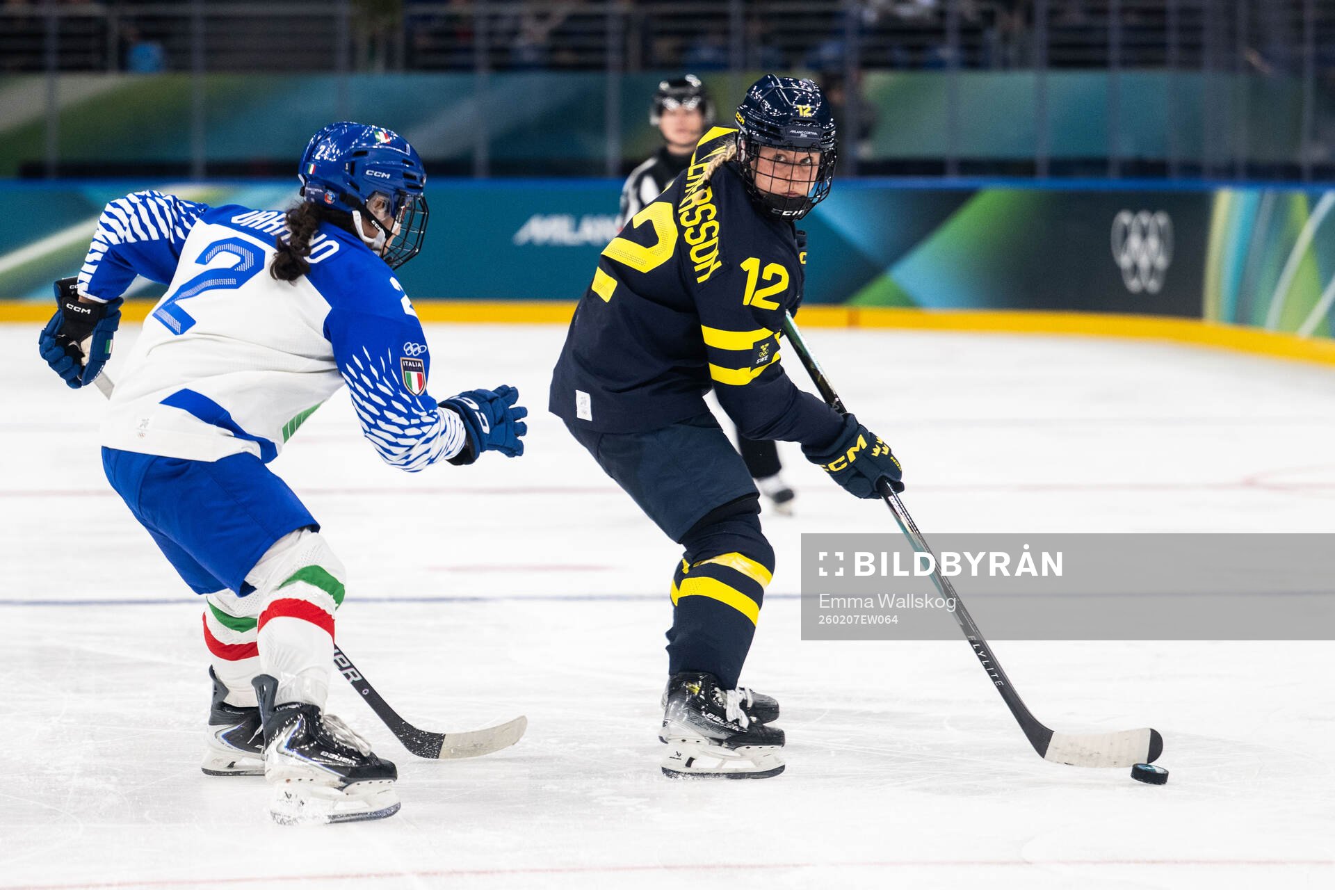 Amie Varano of Italy and Maja Nylén Persson of Sweden in