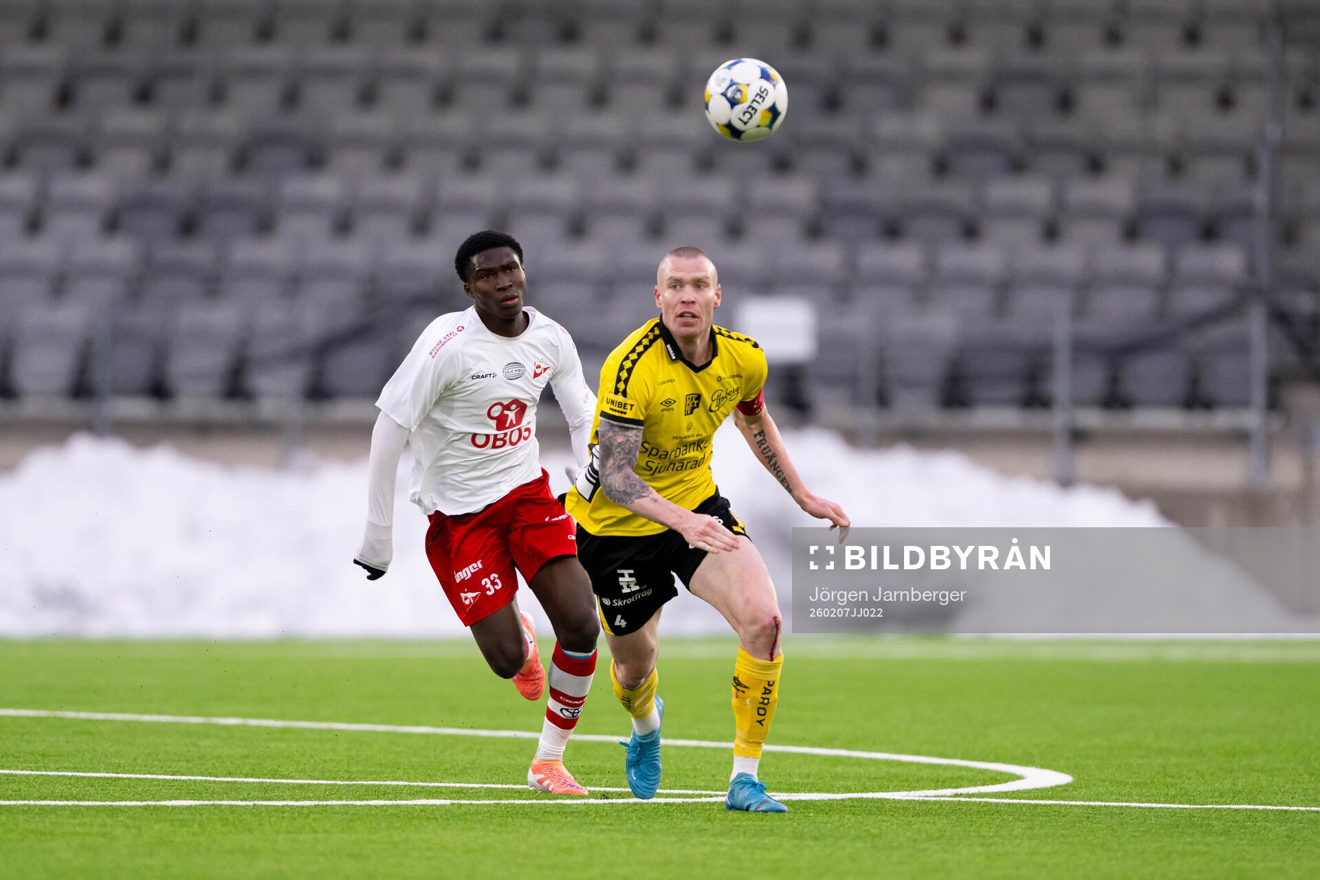 Fredrikstads Daan Yoboue och Elfsborgs Thomas Isherwood