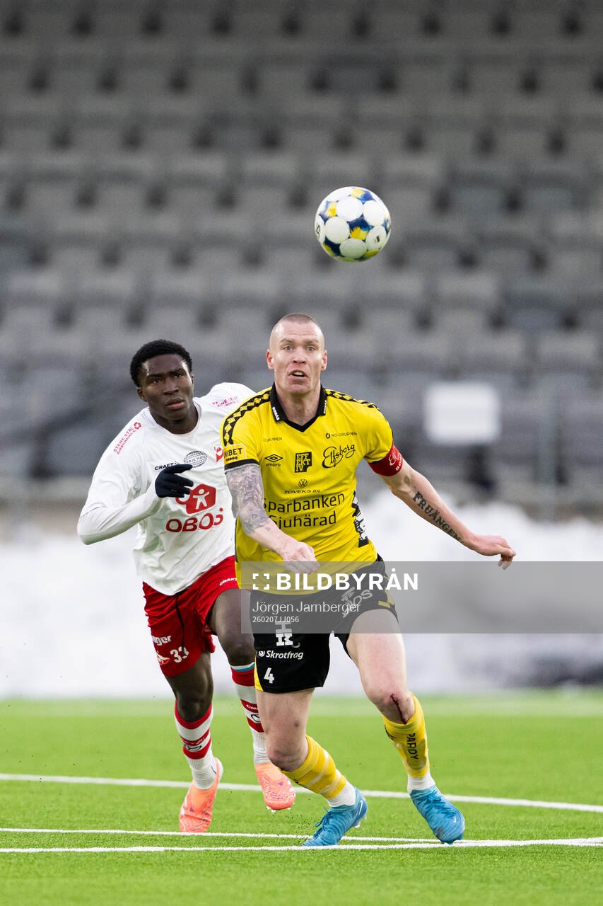 Fredrikstads Daan Yoboue och Elfsborgs Thomas Isherwood