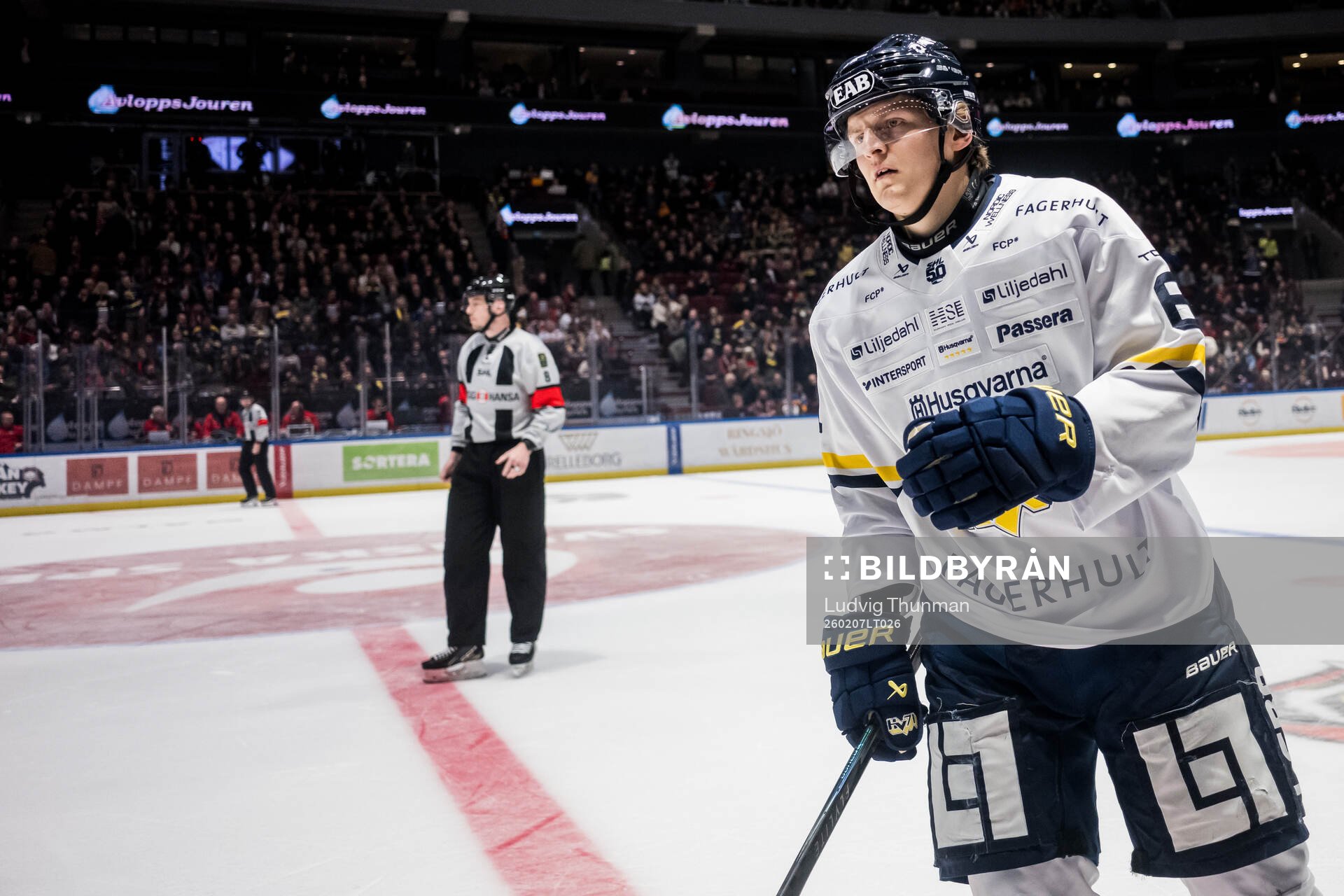 HV71s Axel Rindell jublar