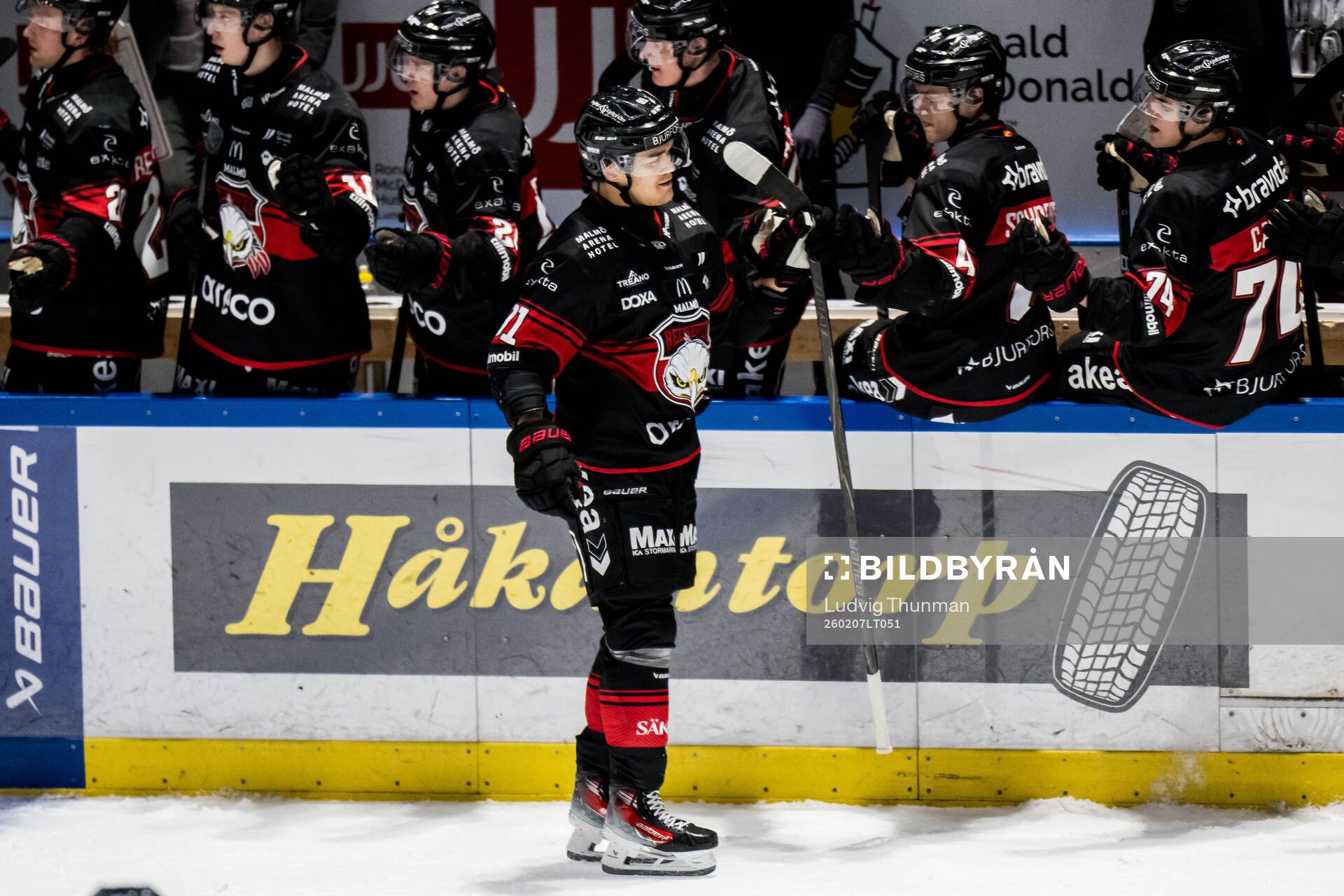 Malmö Redhawks Axel Sundberg jublar