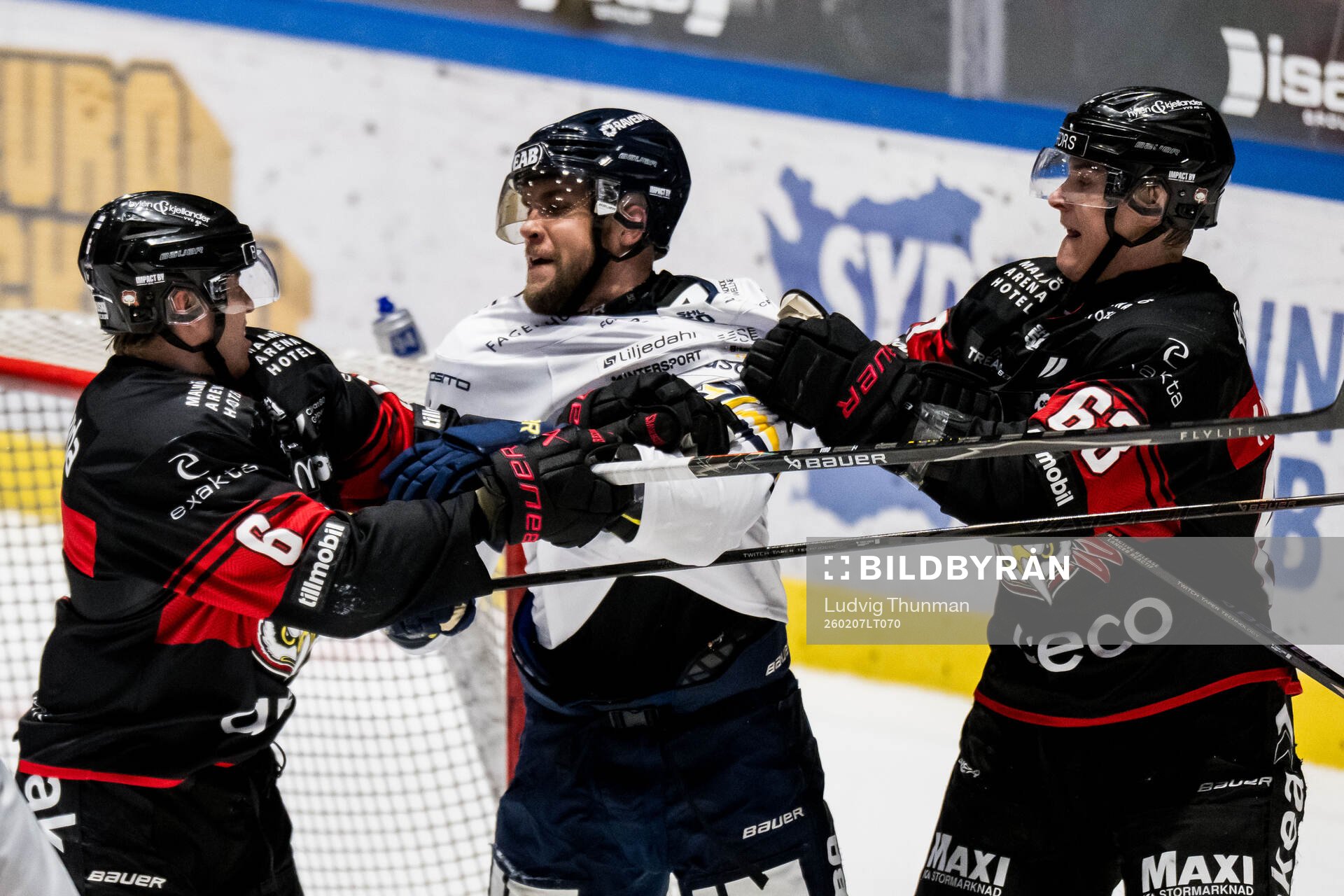 Malmö Redhawks Eemil Viro och HV71s Oskar Stål-Lyrenäs