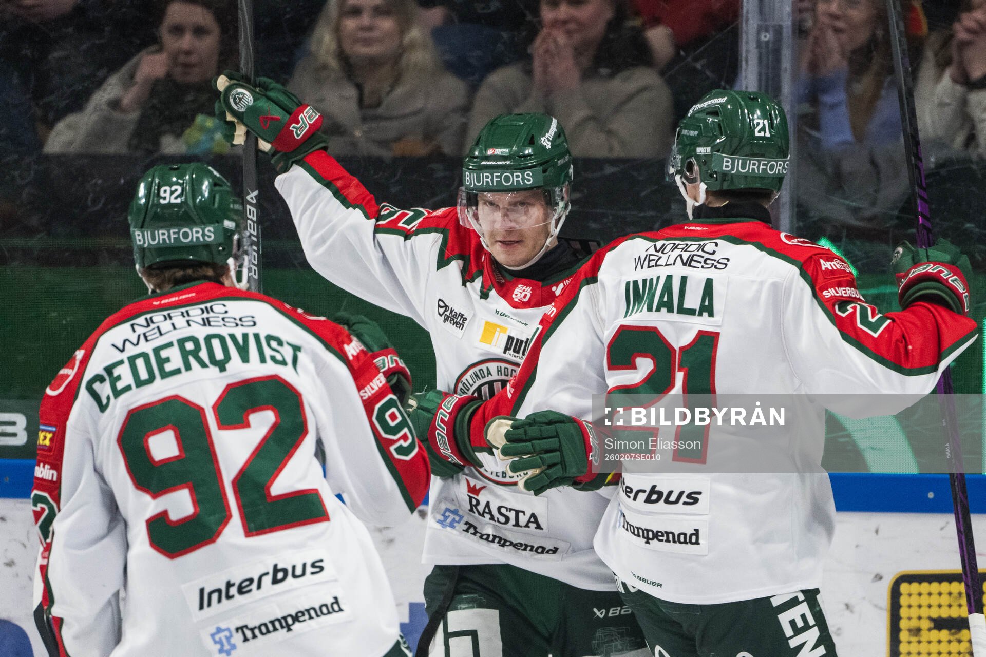 Frölundas Arttu Ruotsalainen jublar