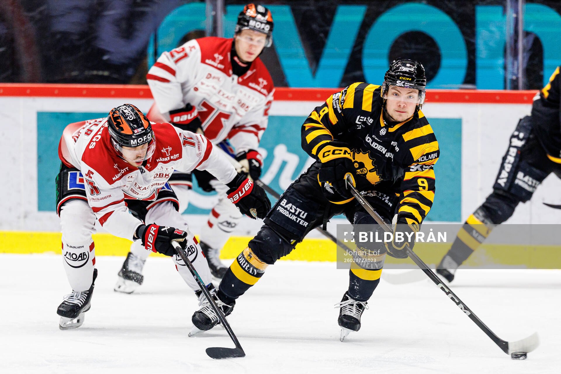 Örebros Kalle Kossila och Skellefteås Victor Stjernborg