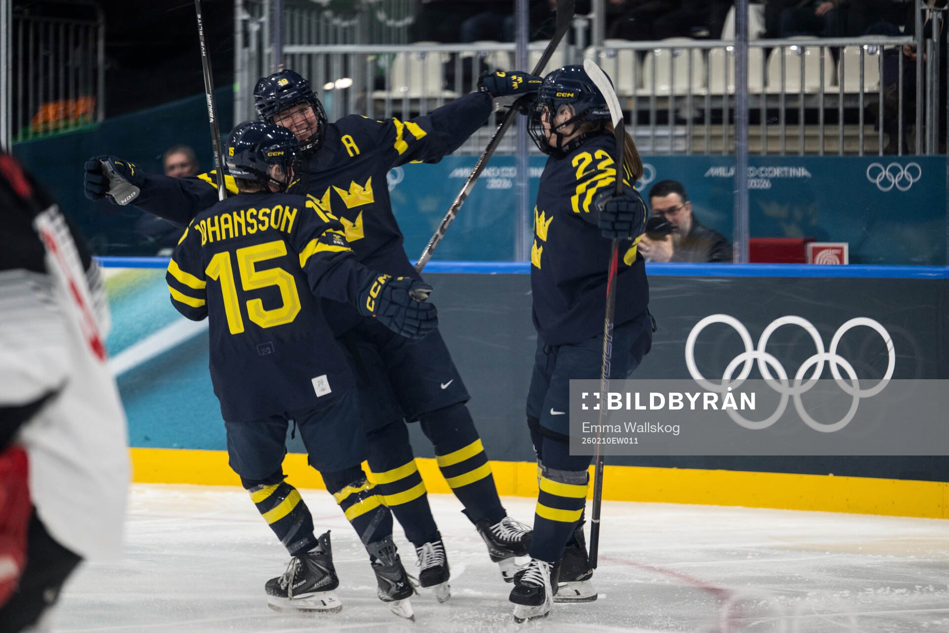 Hanna Thuvik, Lisa Johansson and Sara Hjalmarsson of Sweden