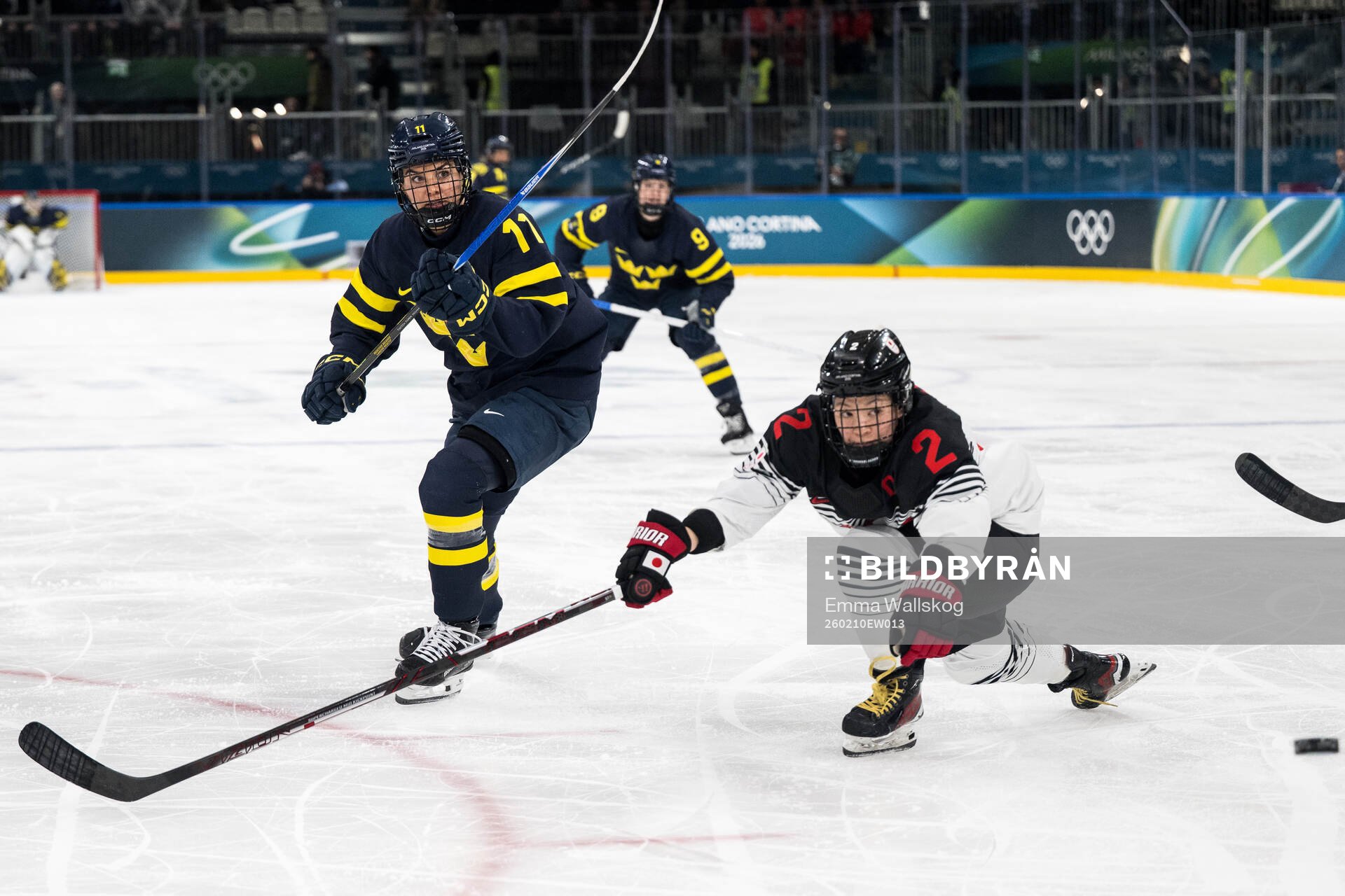 Josefin Bouveng of Sweden and Shiori Koike of Japan in the