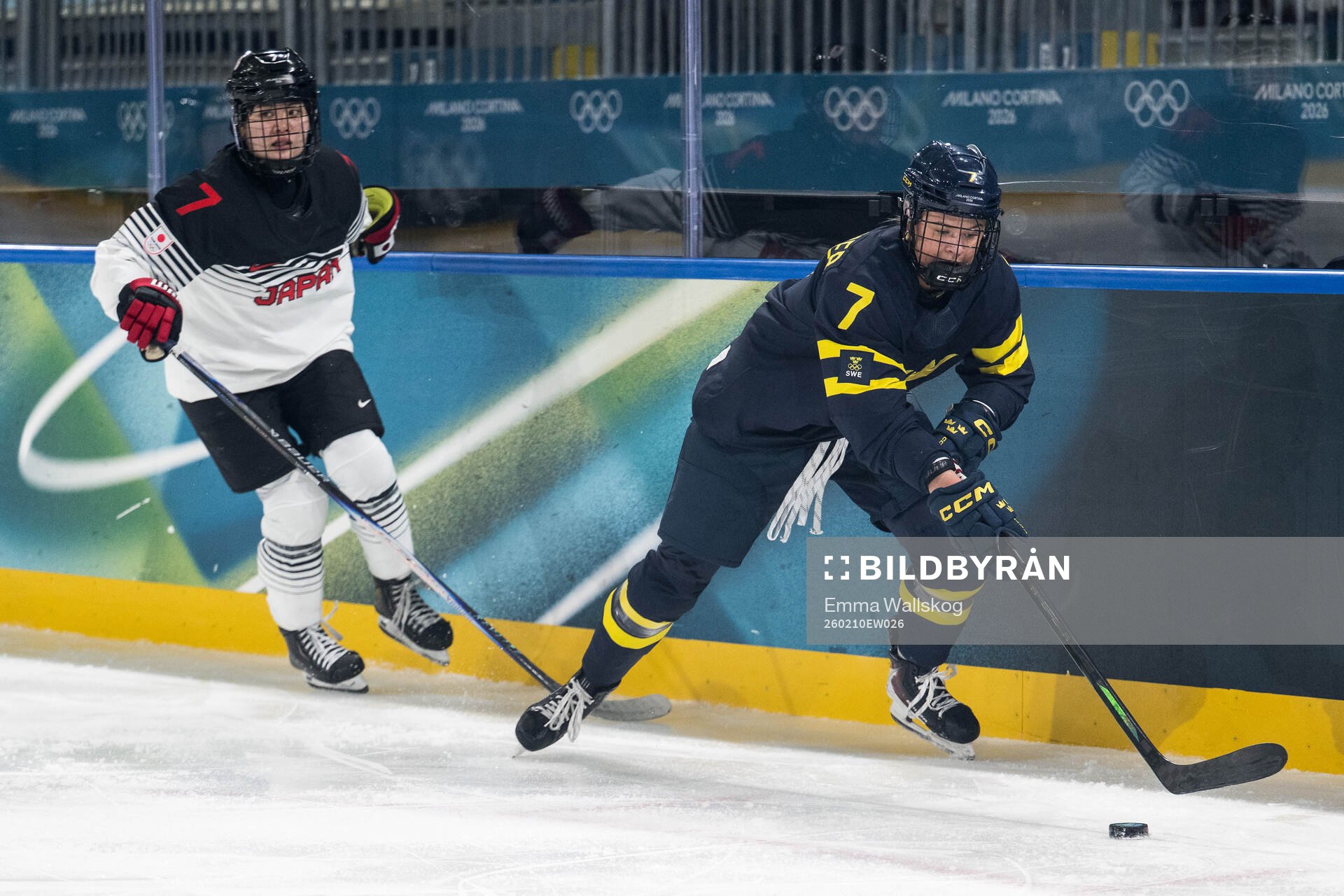 Kanami Seki of Japan Mira Jungåker of Sweden in the