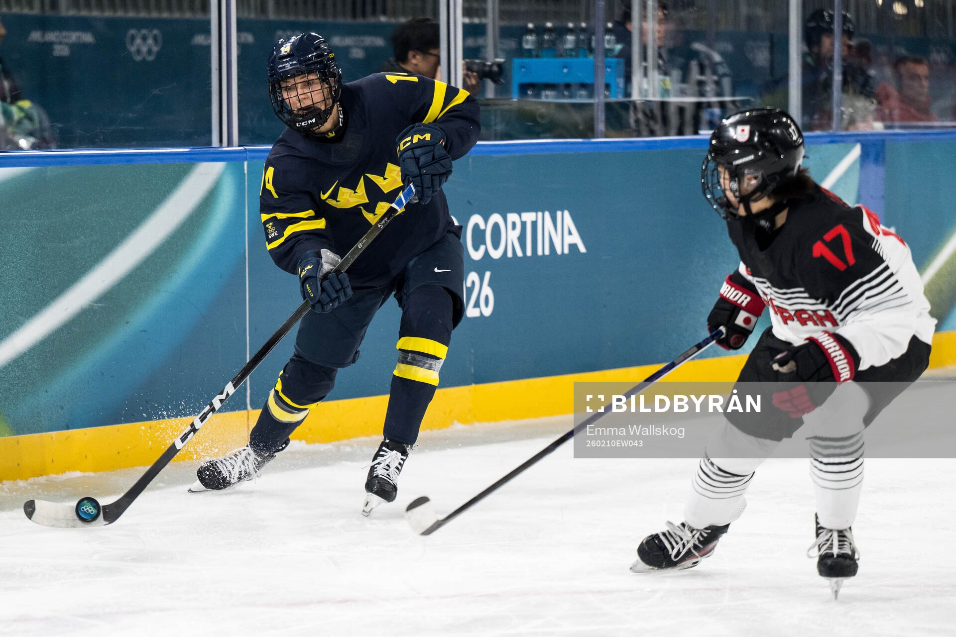 in the women's ice hockey game between Japan and Sweden