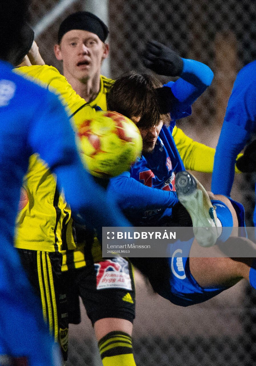 i träningsmatchen mellan IFK Hässleholm och Nosaby IF i