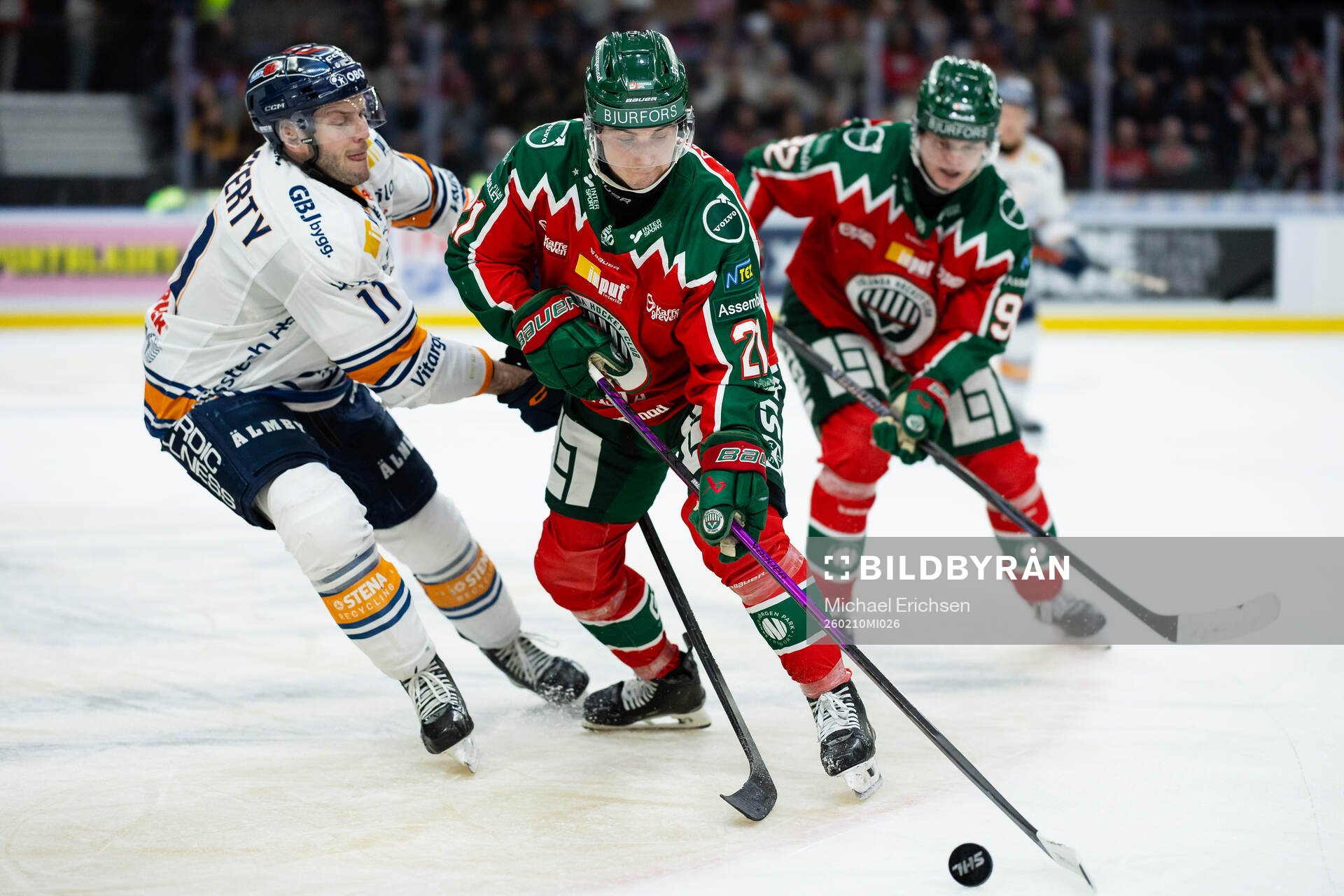 Växjös Brogan Rafferty och Frölundas Jere Innala