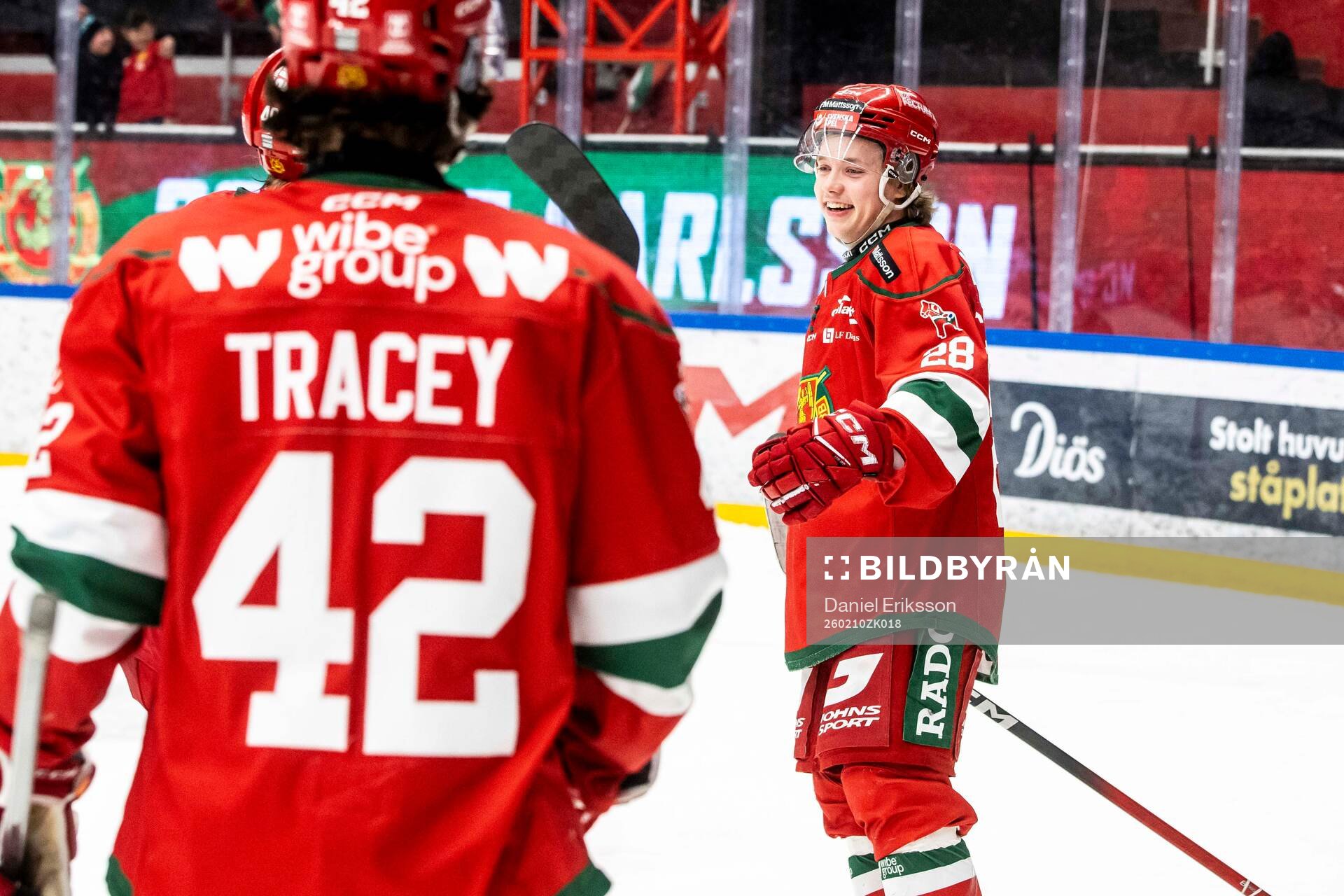 Moras Olle Carlsson jublar