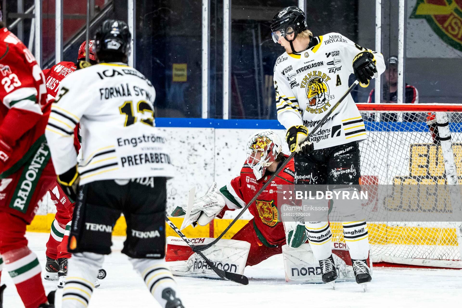 Moras målvakt Marcus Hellgren Smed och Vimmerbys Arvid