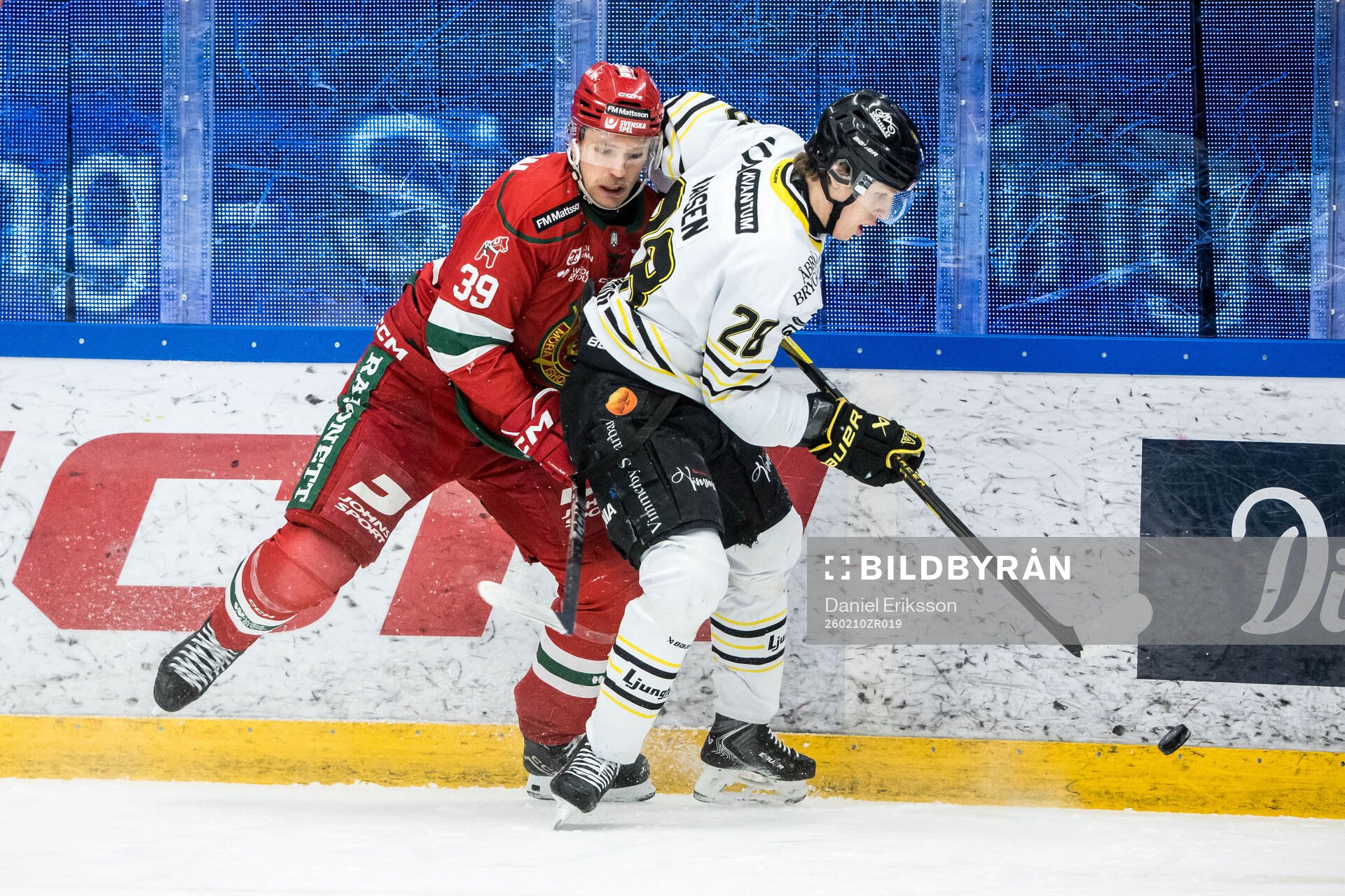 Moras Kristoffer Gunnarsson och Vimmerbys Isak Hansen