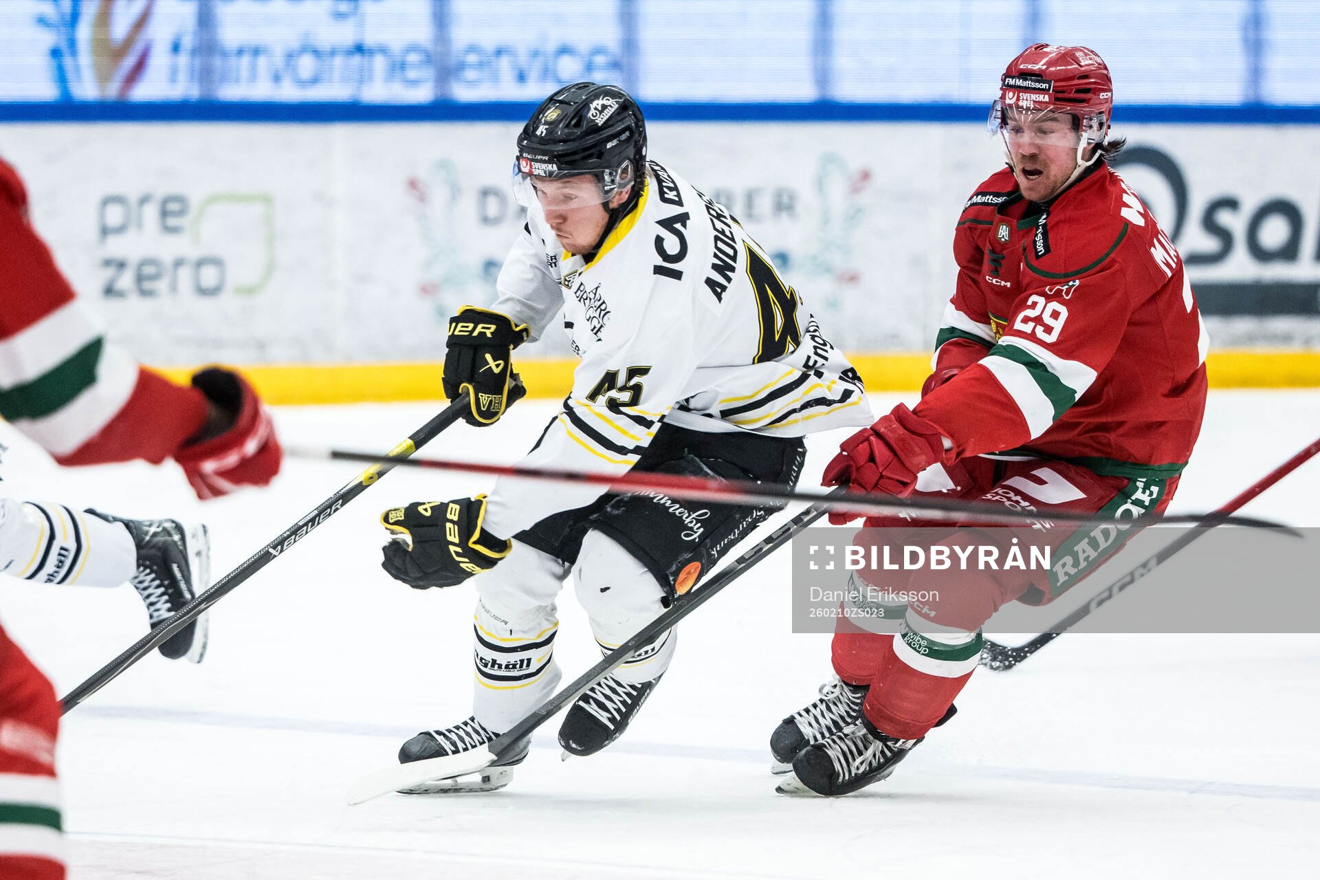 Vimmerbys Isac Andersson och Moras Connor Maceachern