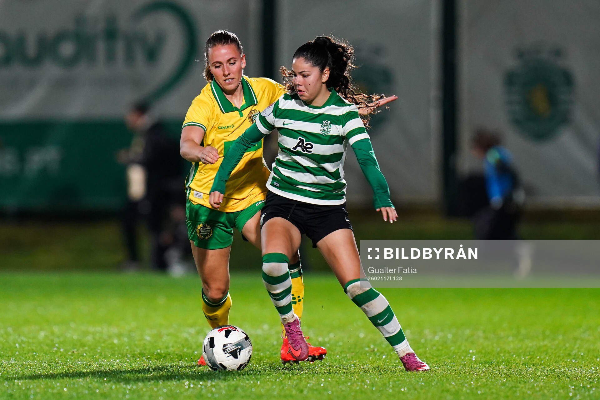 Gudrun Arnardottir of Hammarby and Jeneva Hernandez Gray of