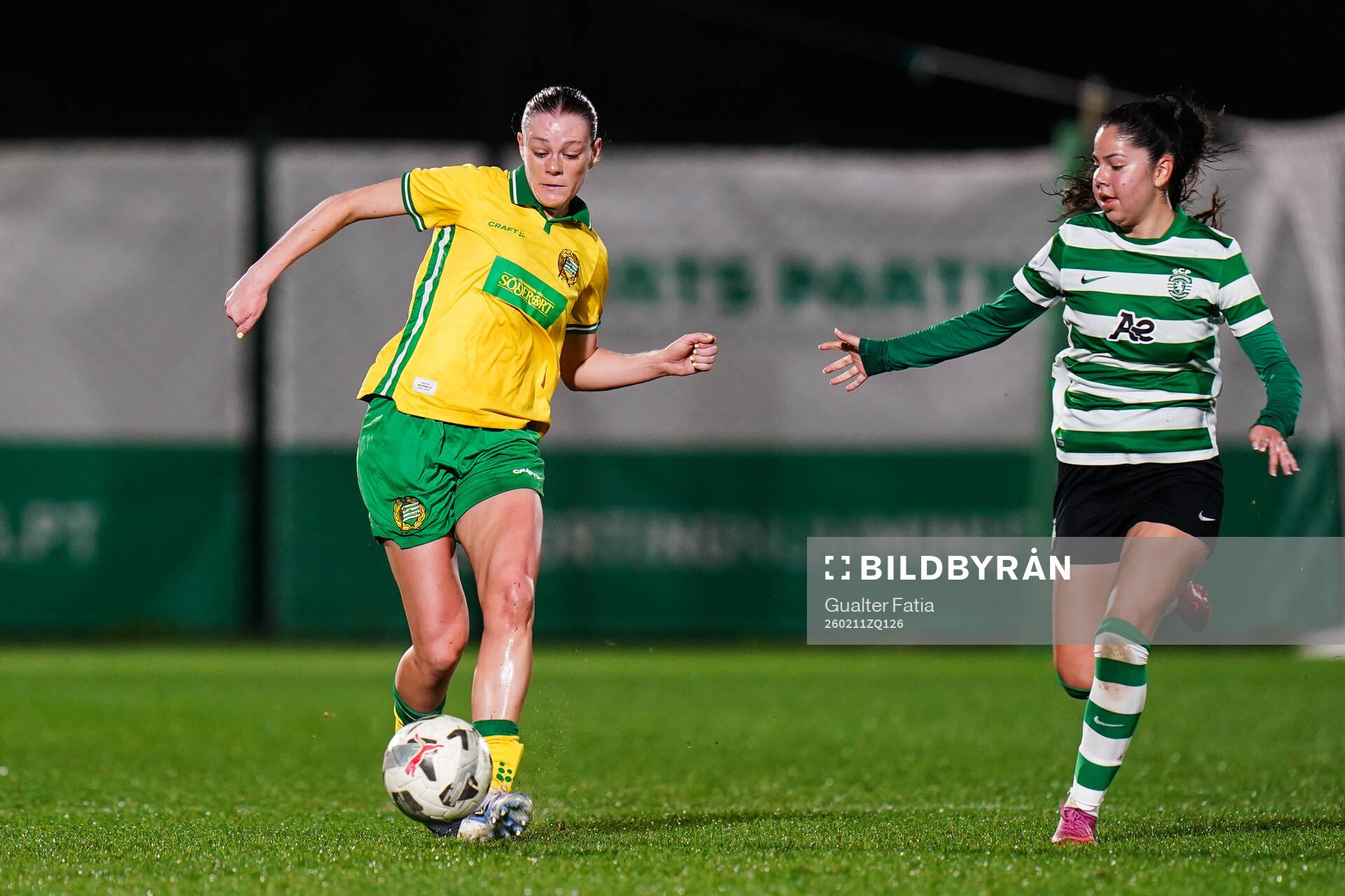 Sofia Reidy of Hammarby and Jeneva Hernandez Gray of