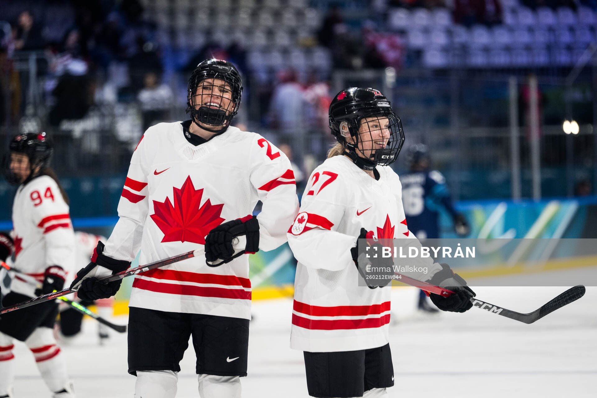 Natalie Spooner and Emma Maltais of Canada