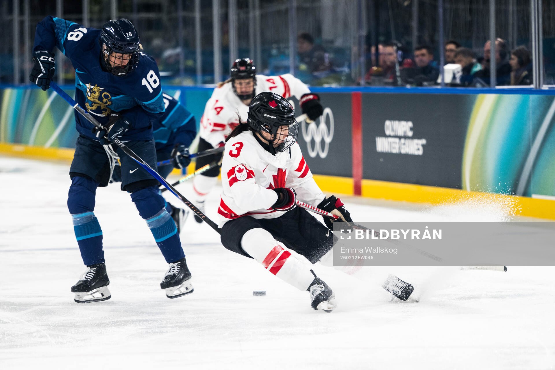 Jenniina Nylund of Finland and Jocelyne Larocque of Canada