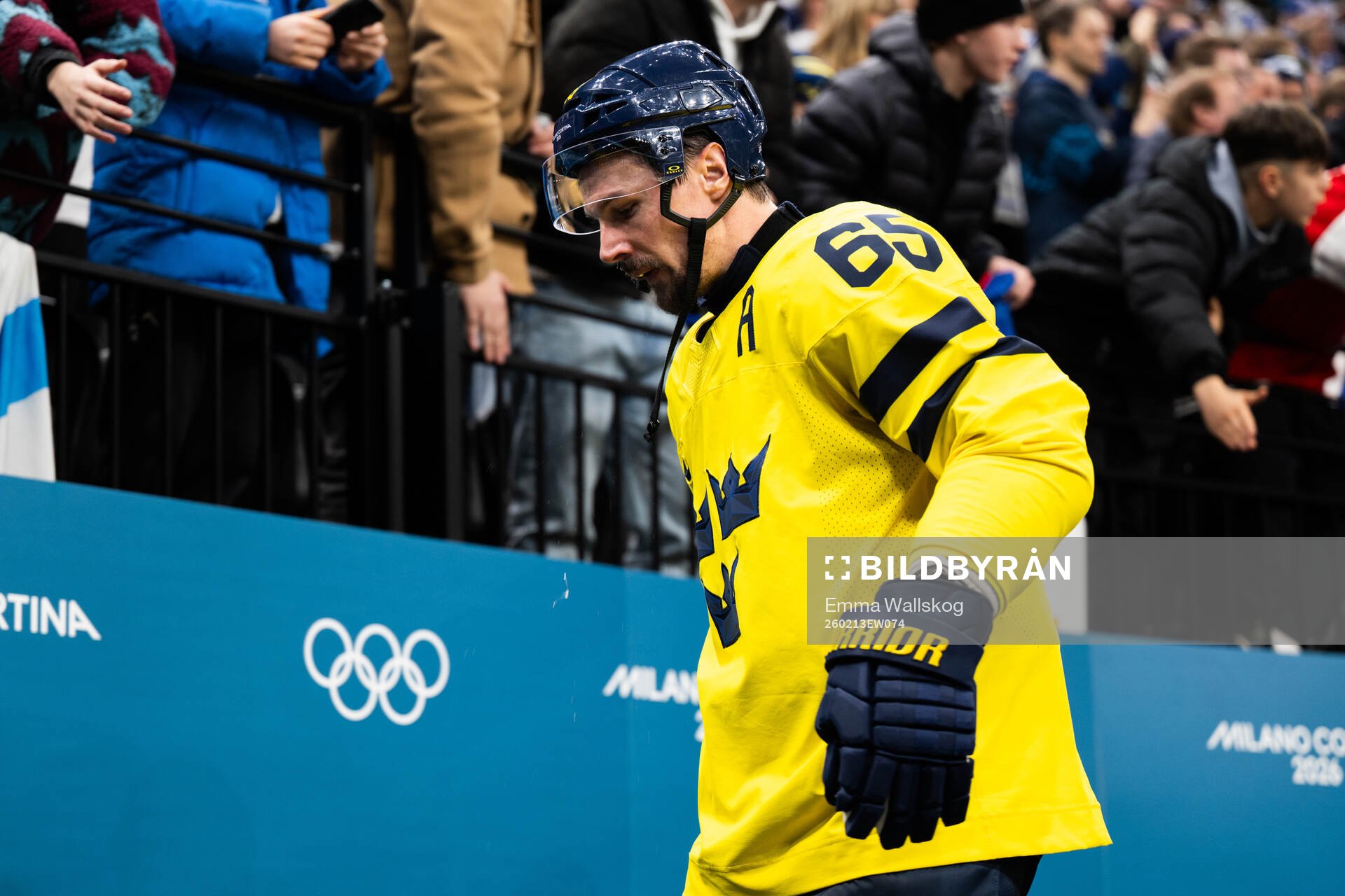 Erik Karlsson of Sweden looks dejected