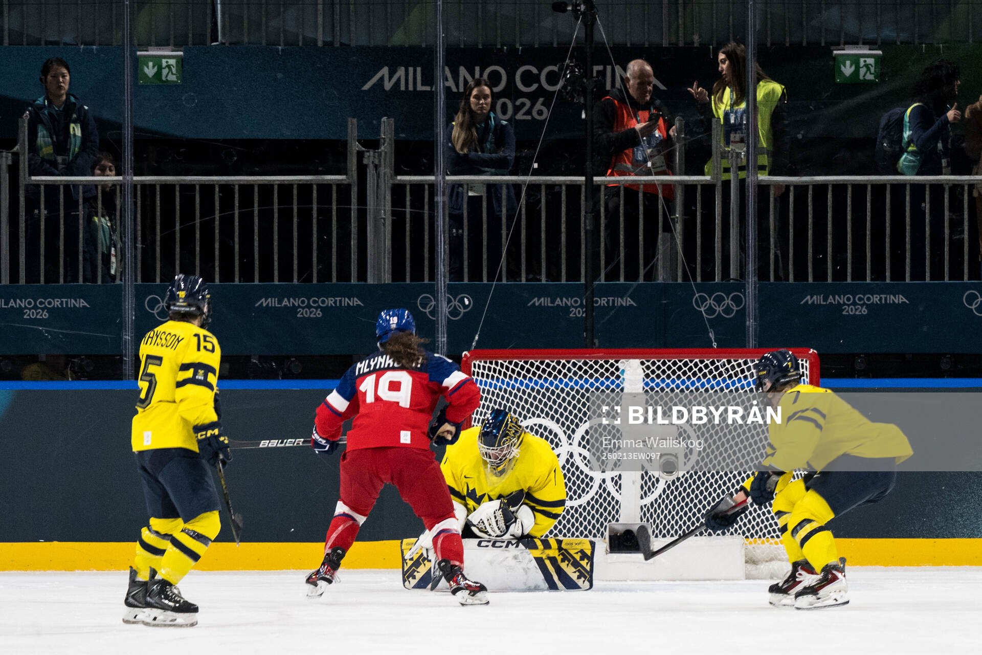 Natalie Mlynkova of Czech Republic against goaltender Ebba