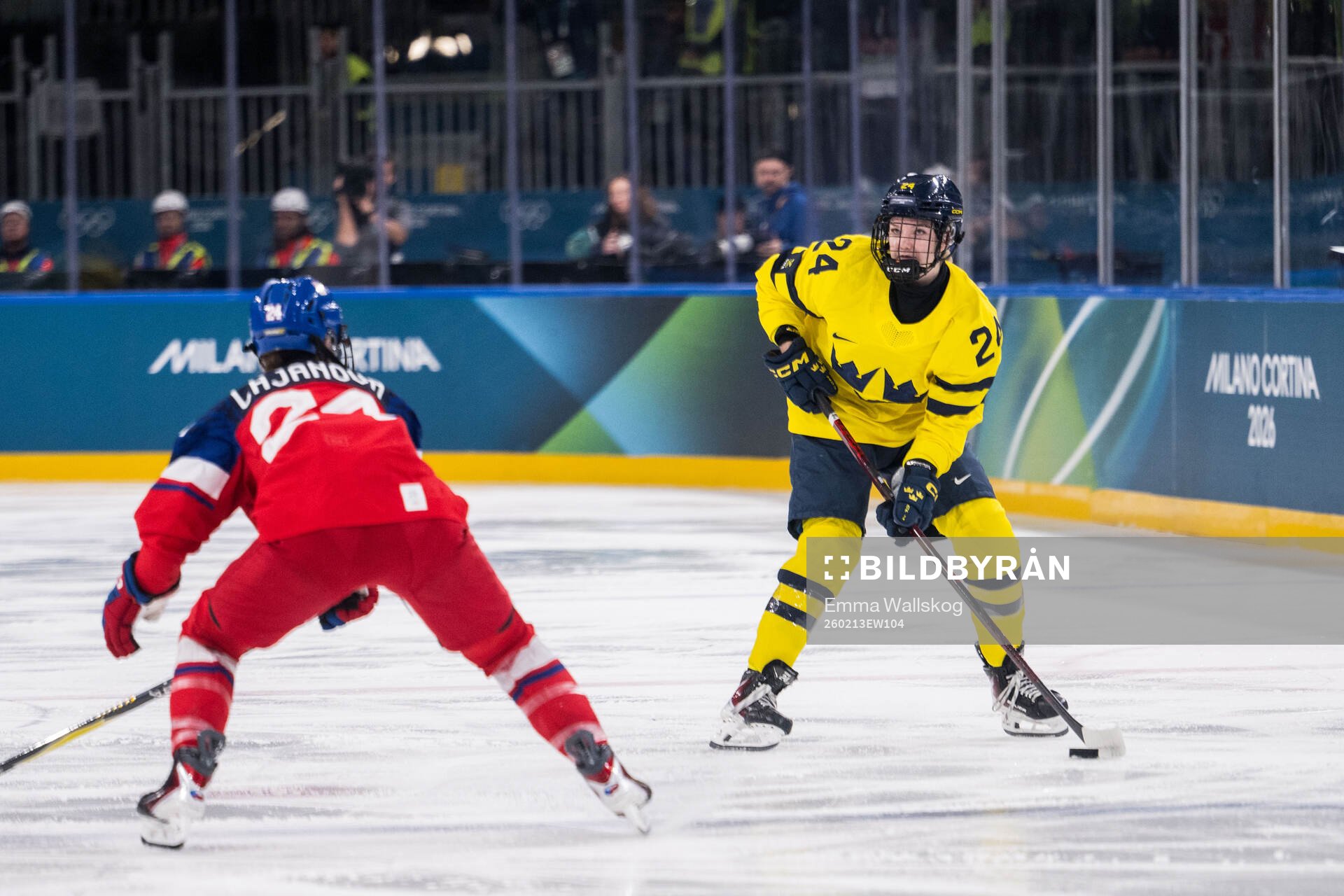Ebba Hedqvist of Sweden in the women's ice hockey quarter