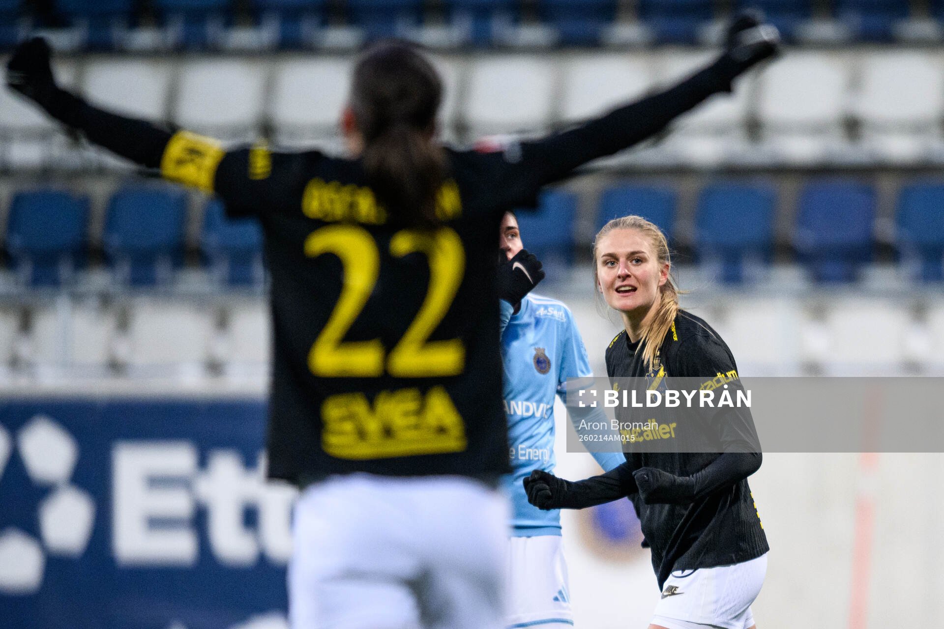 AIKs Lisa Björk jublar