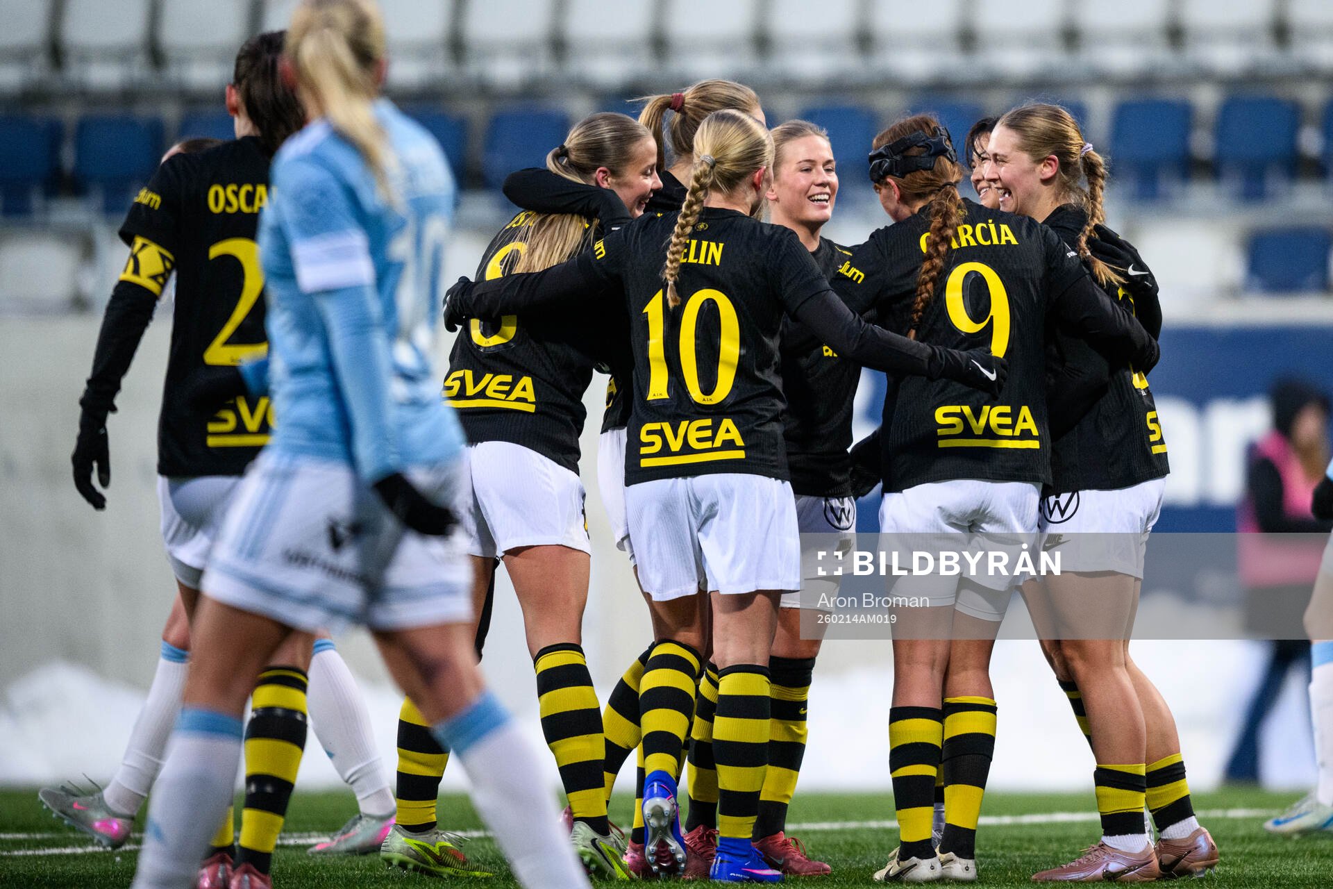 AIKs spelare jublar